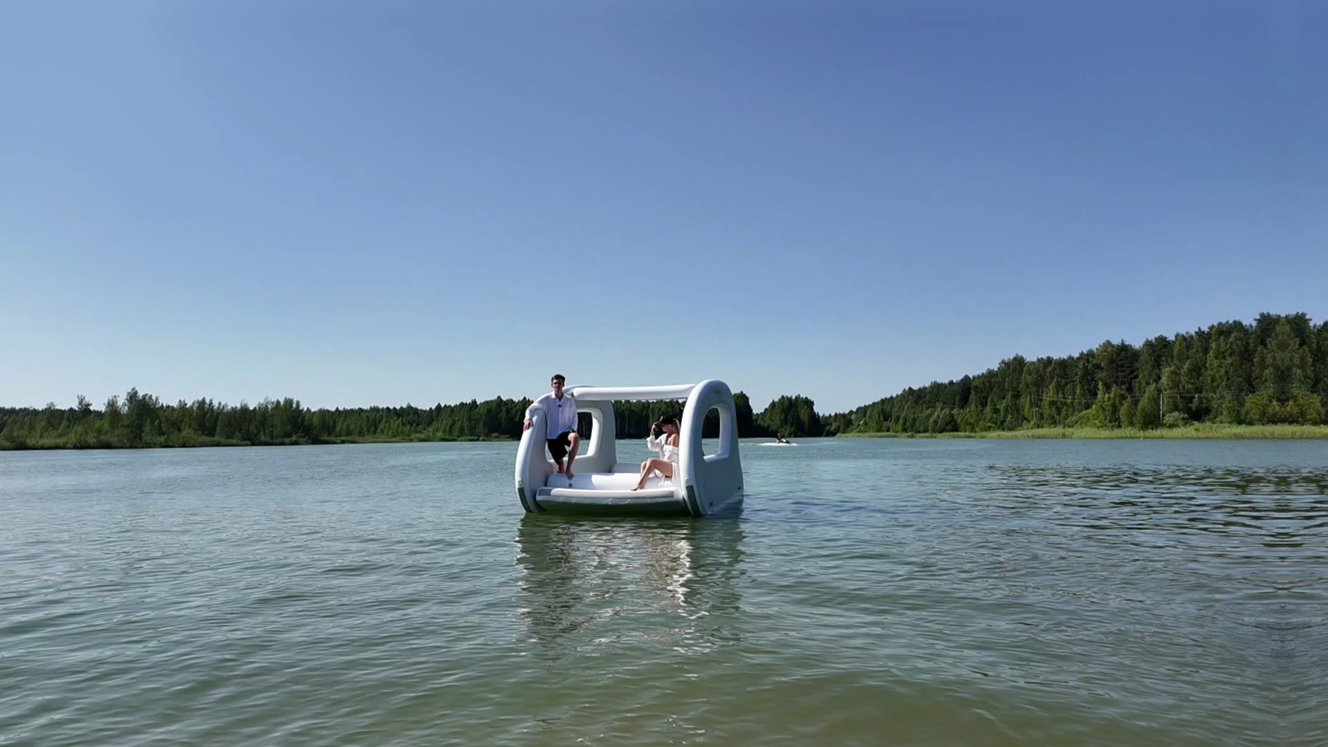 Рекламное видео в Ярославле — создание роликов под ключ | The One. Фото и видеосъёмка в Ярославле | Студия The One — от 2500 ₽/час