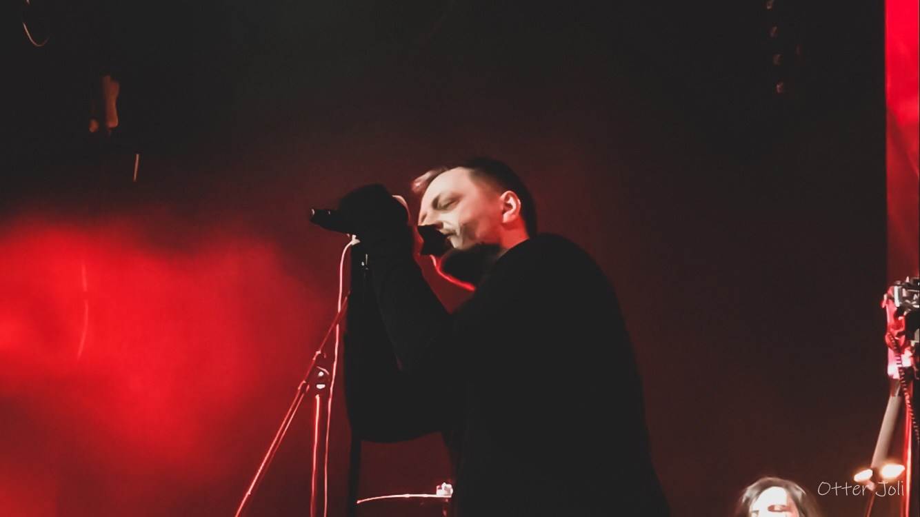 Живительный надрыв в честь 12-летия The Matrixx. Концертный репортёр Валерия Сафина