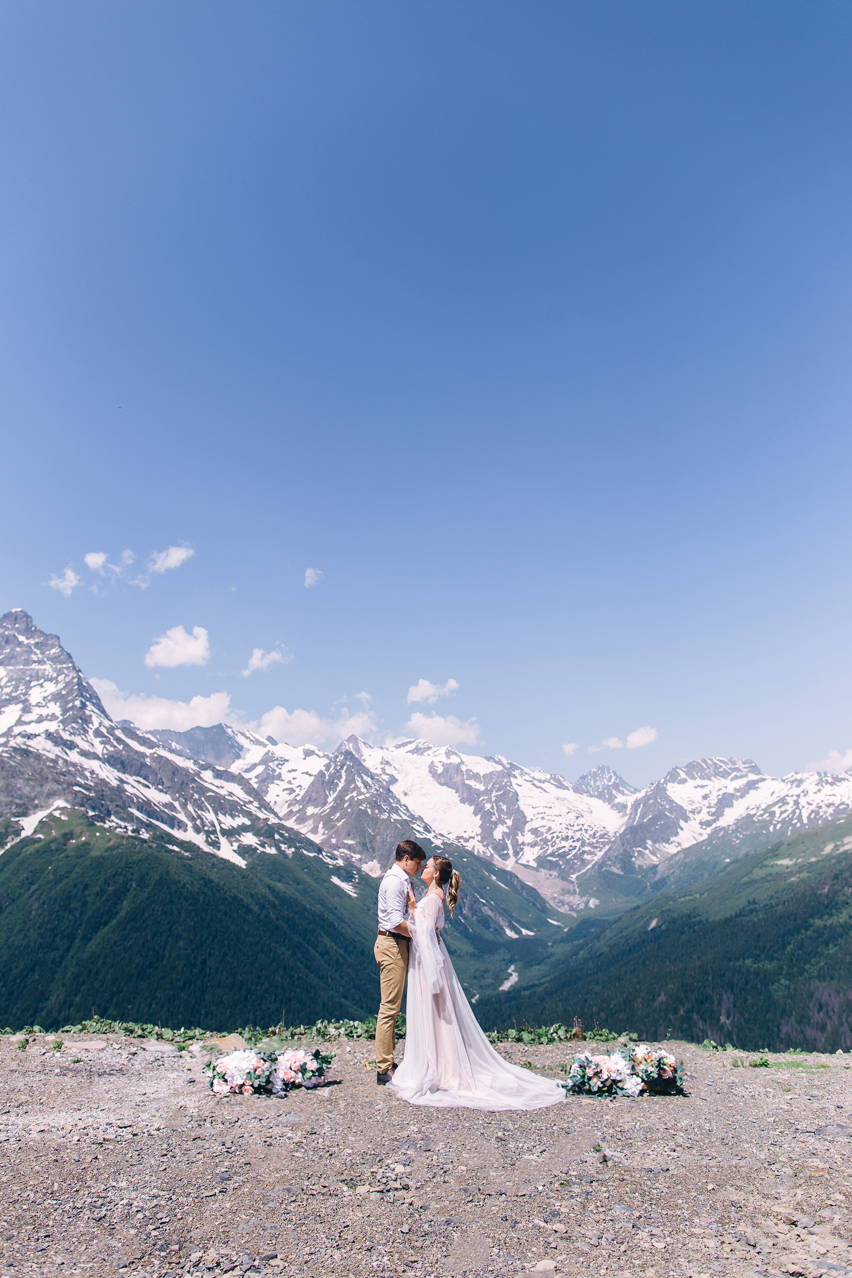 Алина и Сергей. Домбай. Свадебный фотограф и видеограф Когай Дмитрий и Юлия