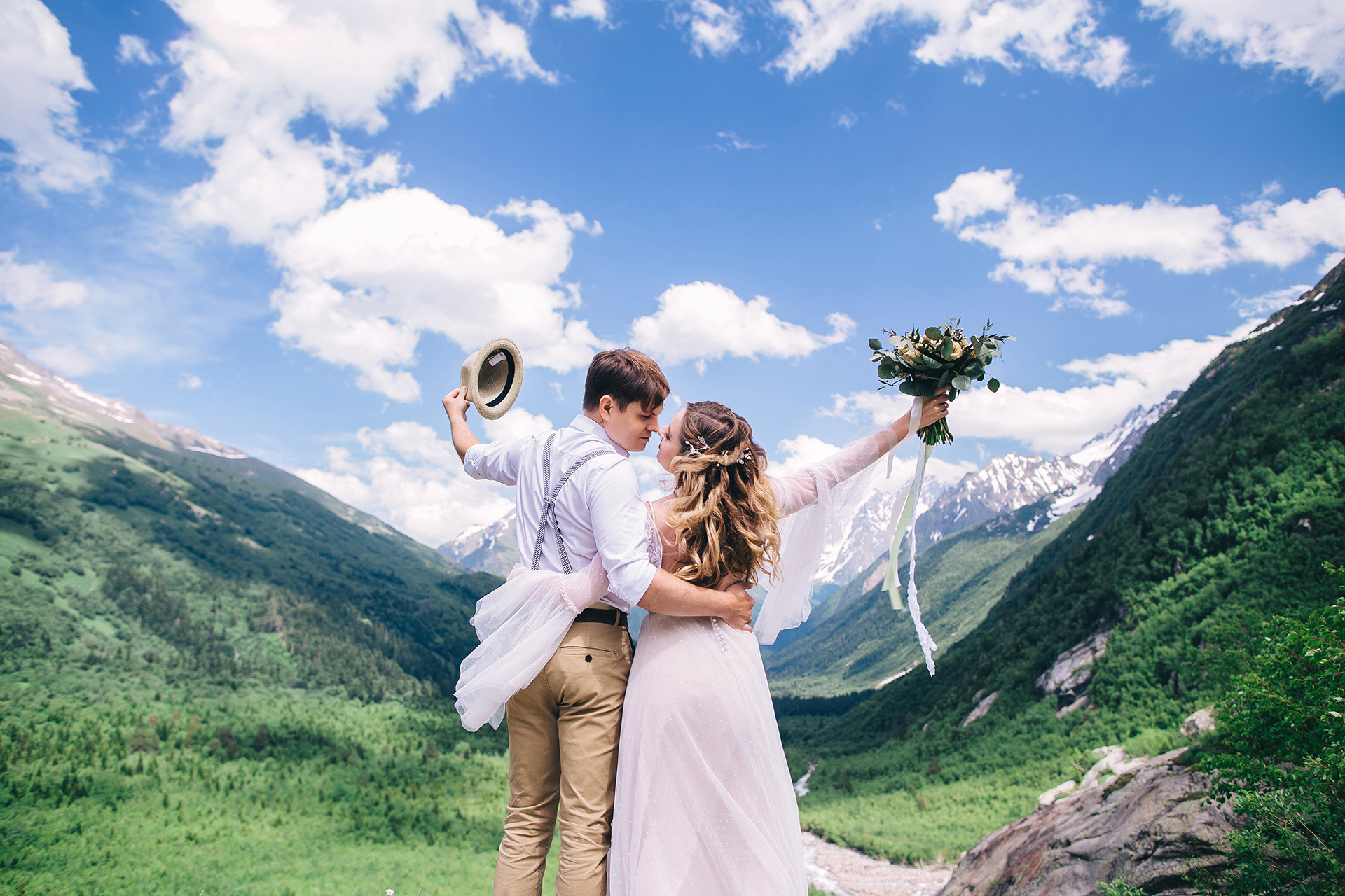 Алина и Сергей. Домбай. Свадебный фотограф и видеограф Когай Дмитрий и Юлия