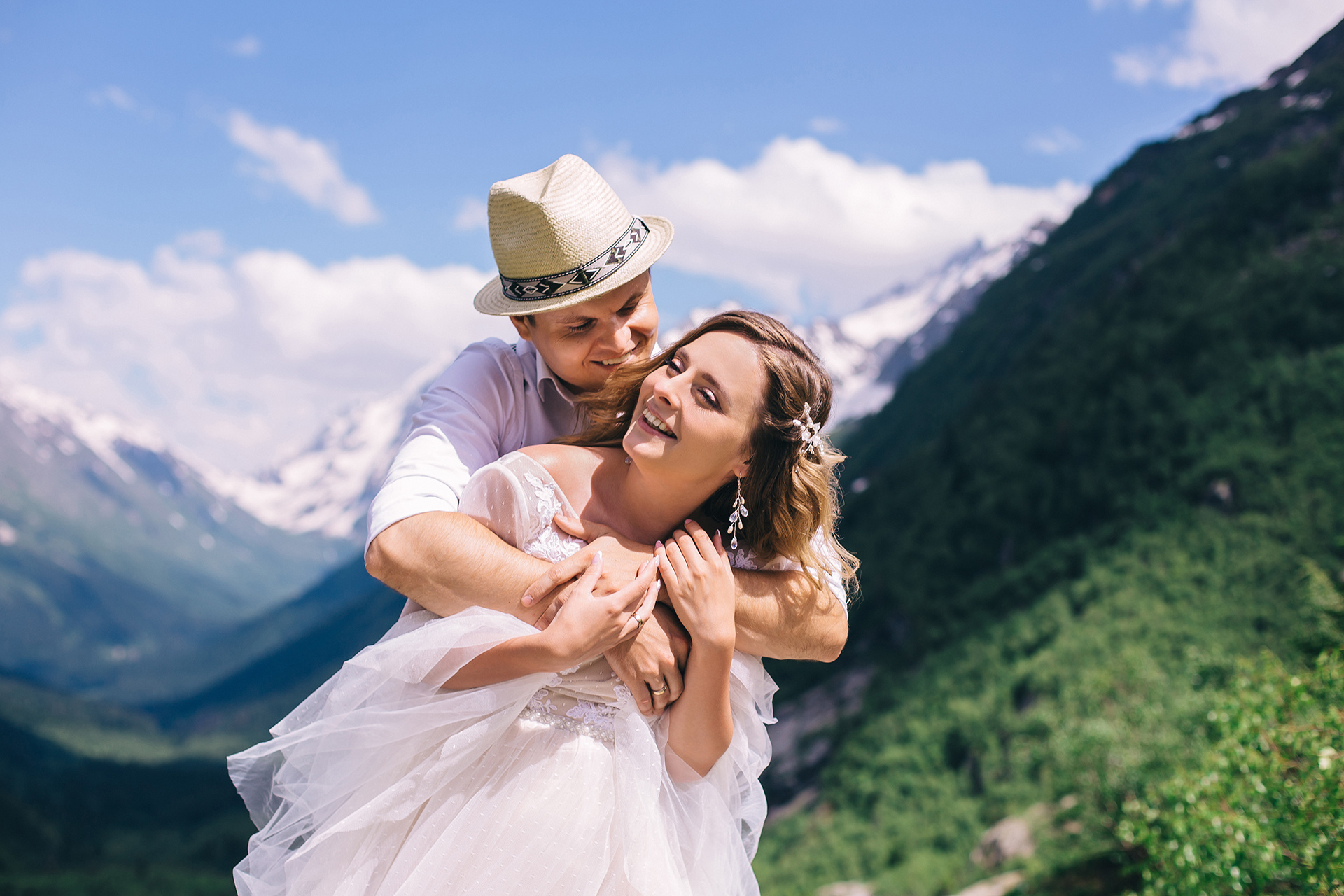 Алина и Сергей. Домбай. Свадебный фотограф и видеограф Когай Дмитрий и Юлия