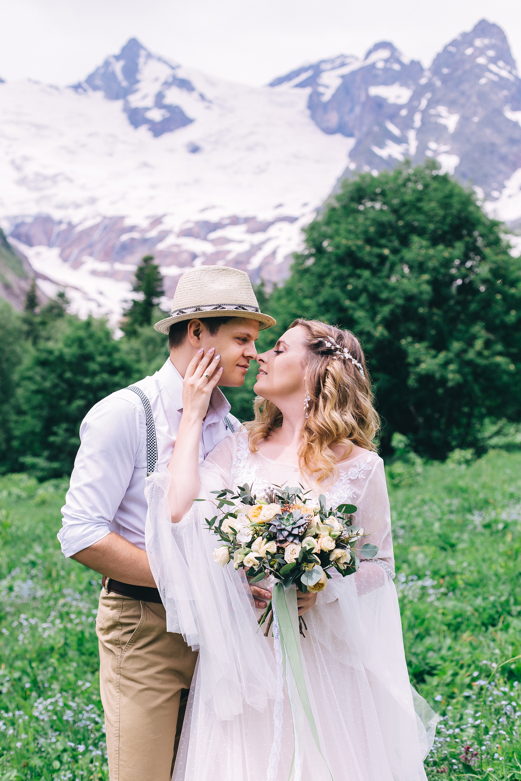 Алина и Сергей. Домбай. Свадебный фотограф и видеограф Когай Дмитрий и Юлия