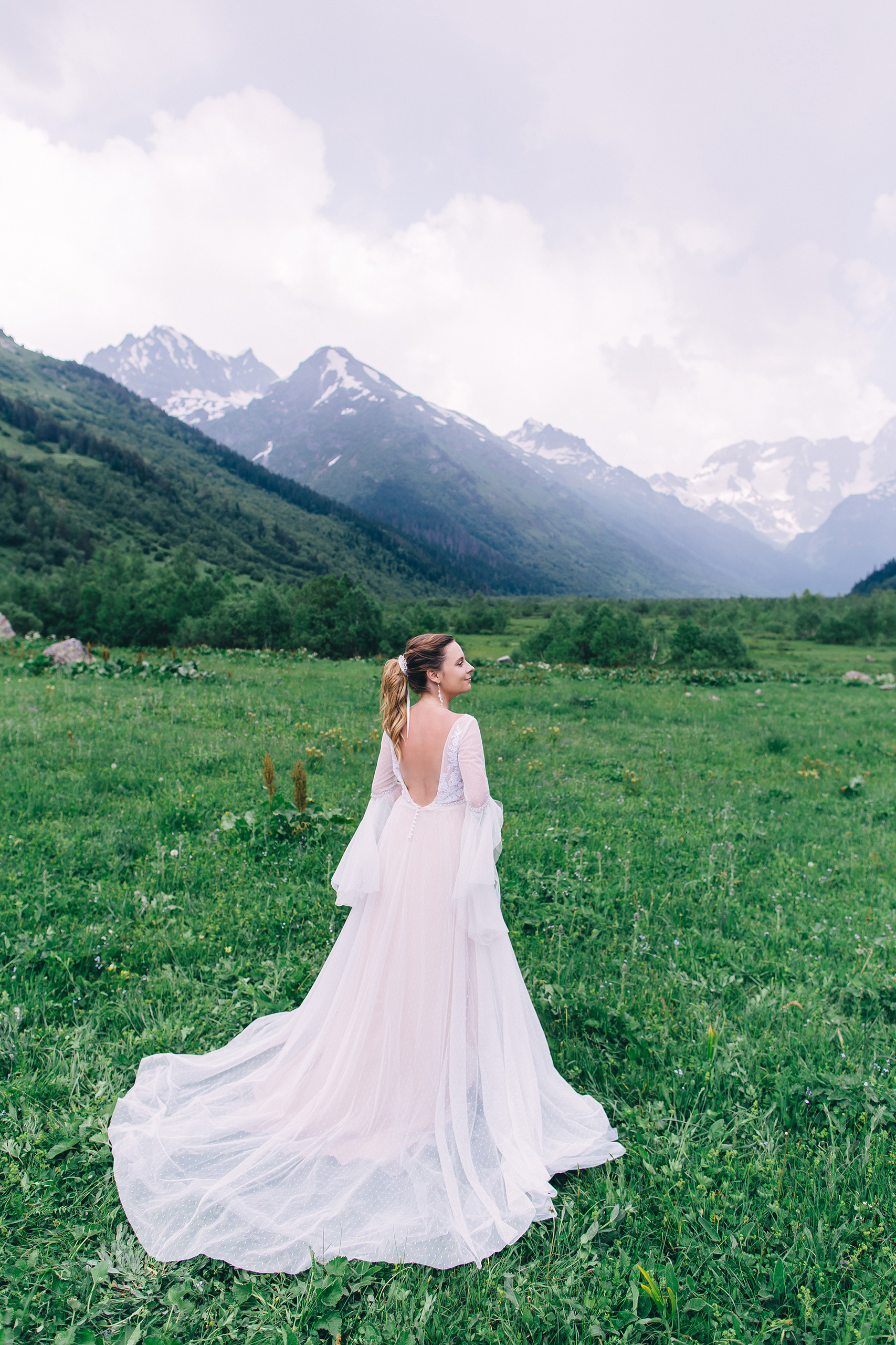 Алина и Сергей. Домбай. Свадебный фотограф и видеограф Когай Дмитрий и Юлия