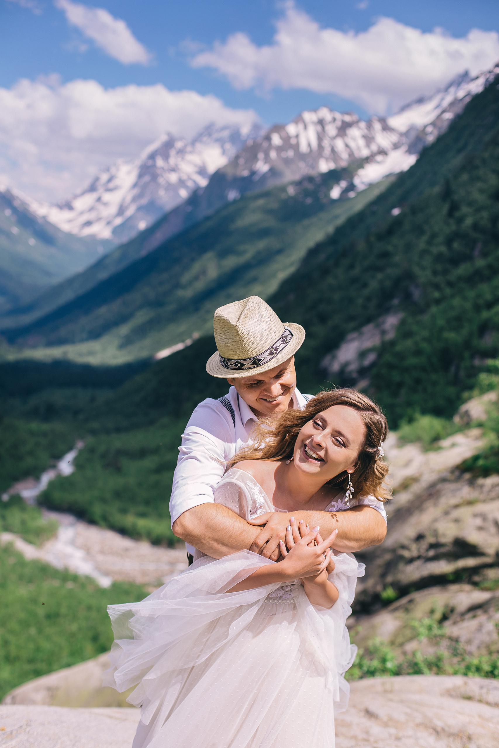 Алина и Сергей. Домбай. Свадебный фотограф и видеограф Когай Дмитрий и Юлия