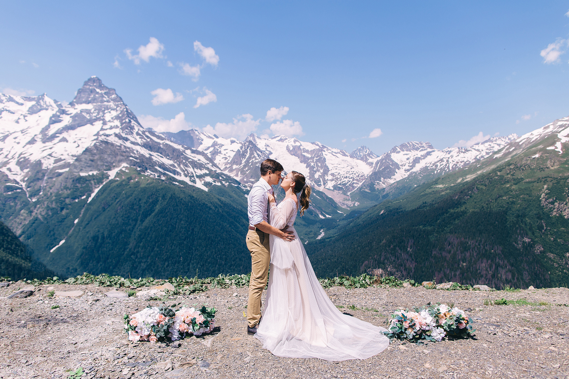 Алина и Сергей. Домбай. Свадебный фотограф и видеограф Когай Дмитрий и Юлия