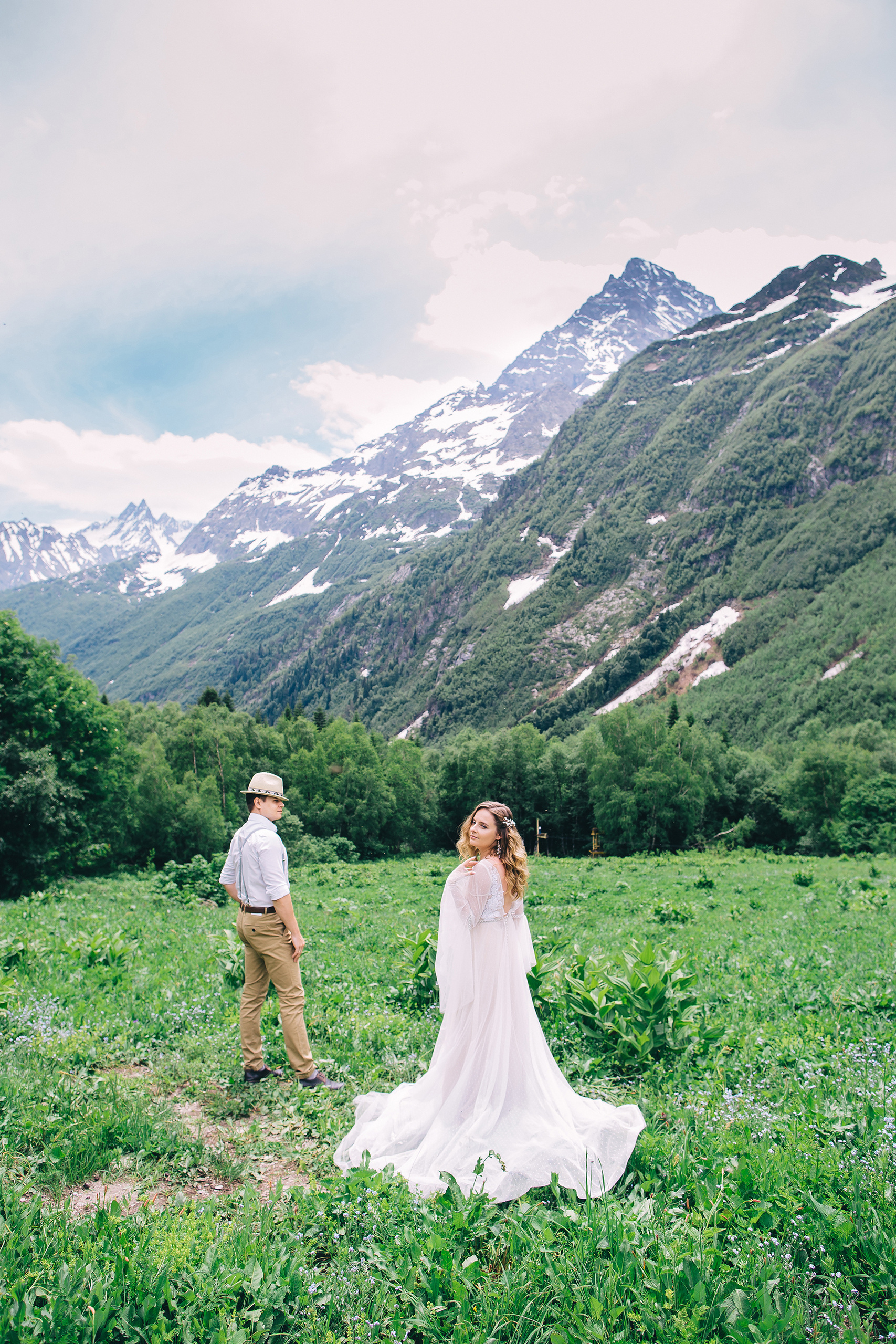 Алина и Сергей. Домбай. Свадебный фотограф и видеограф Когай Дмитрий и Юлия