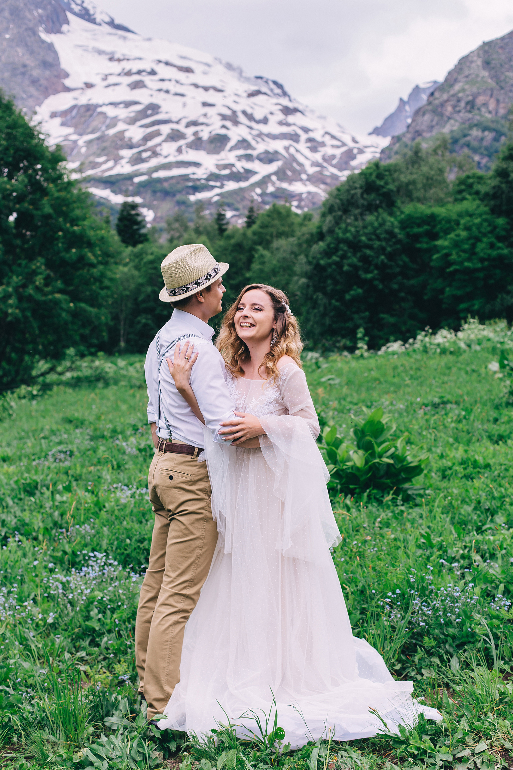 Алина и Сергей. Домбай. Свадебный фотограф и видеограф Когай Дмитрий и Юлия
