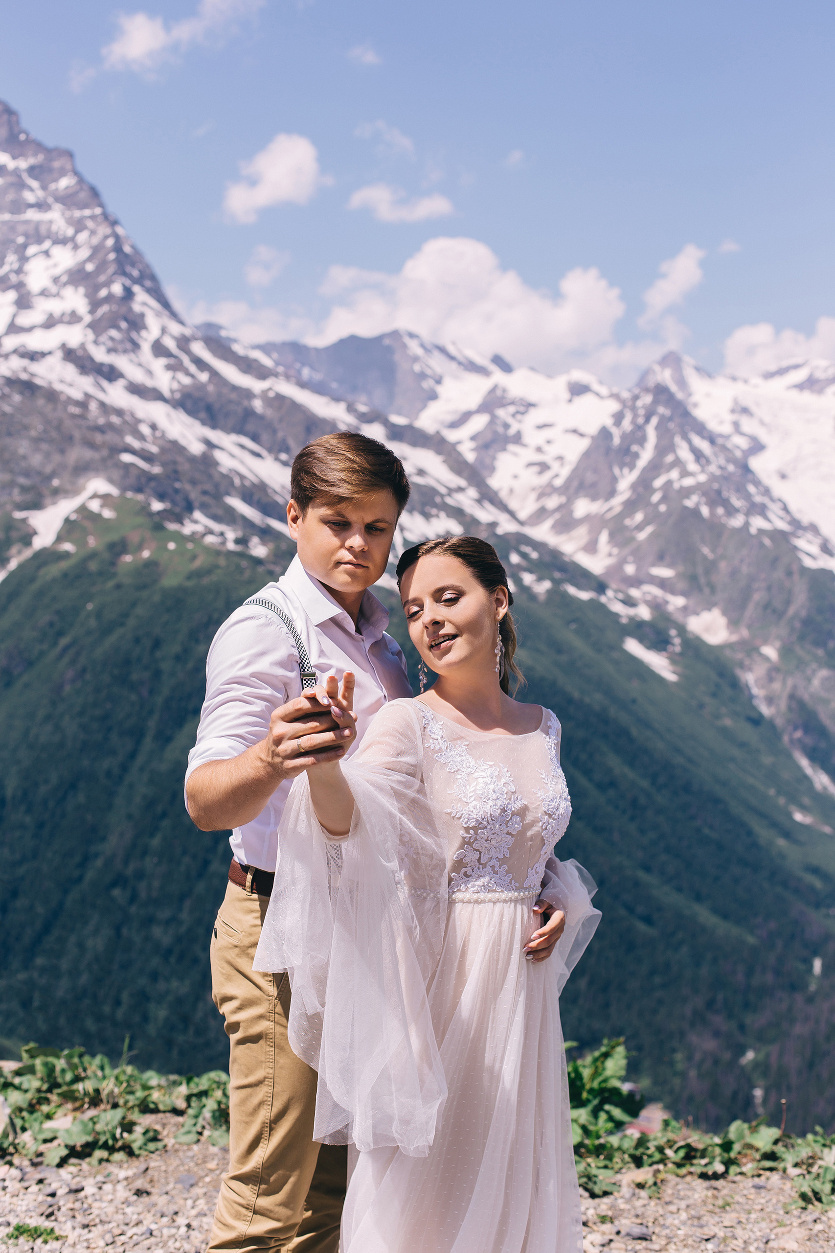 Алина и Сергей. Домбай. Свадебный фотограф и видеограф Когай Дмитрий и Юлия