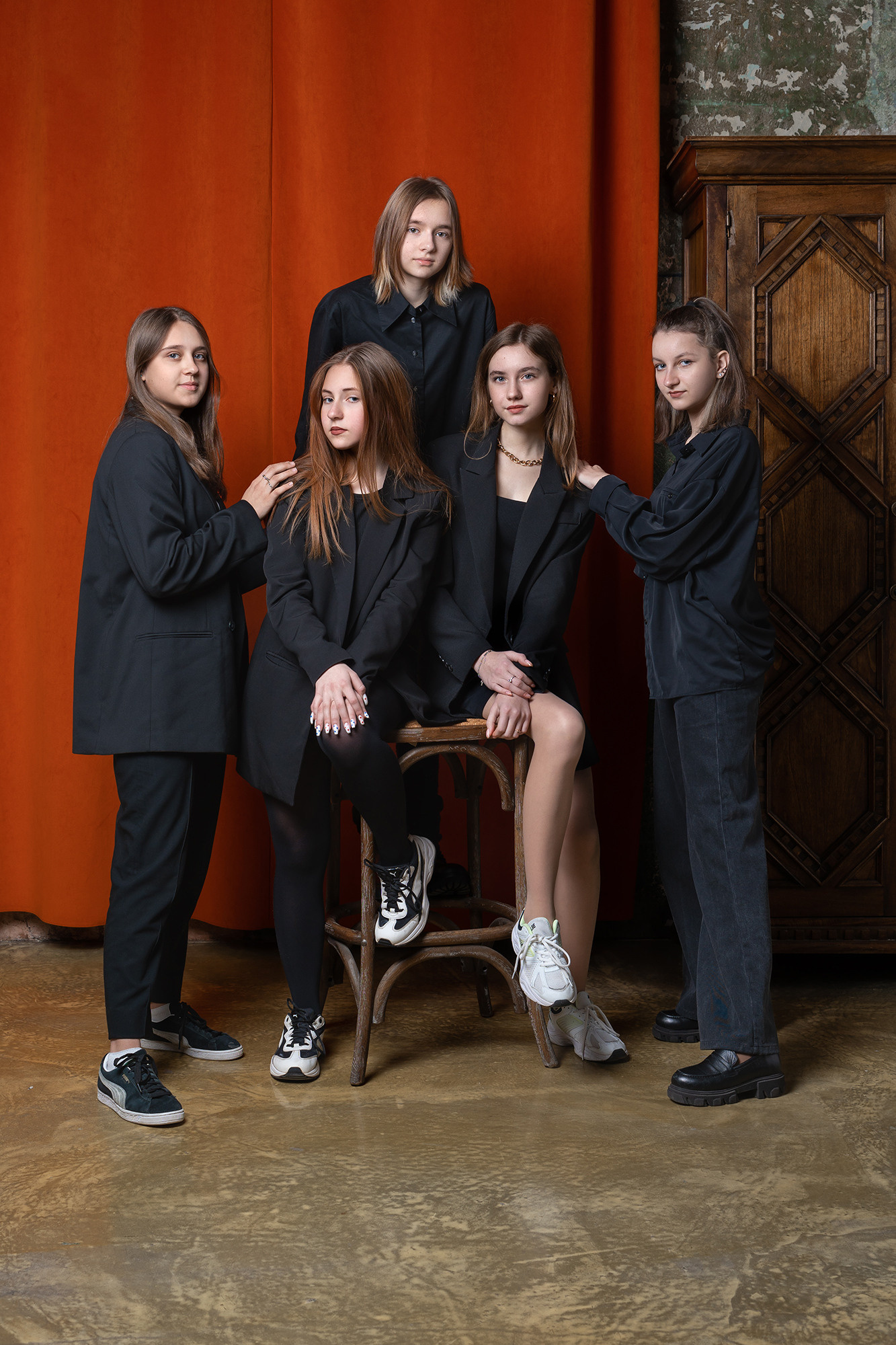 Выпускные фотоальбомы Фотограф в Москве Устинович Алена