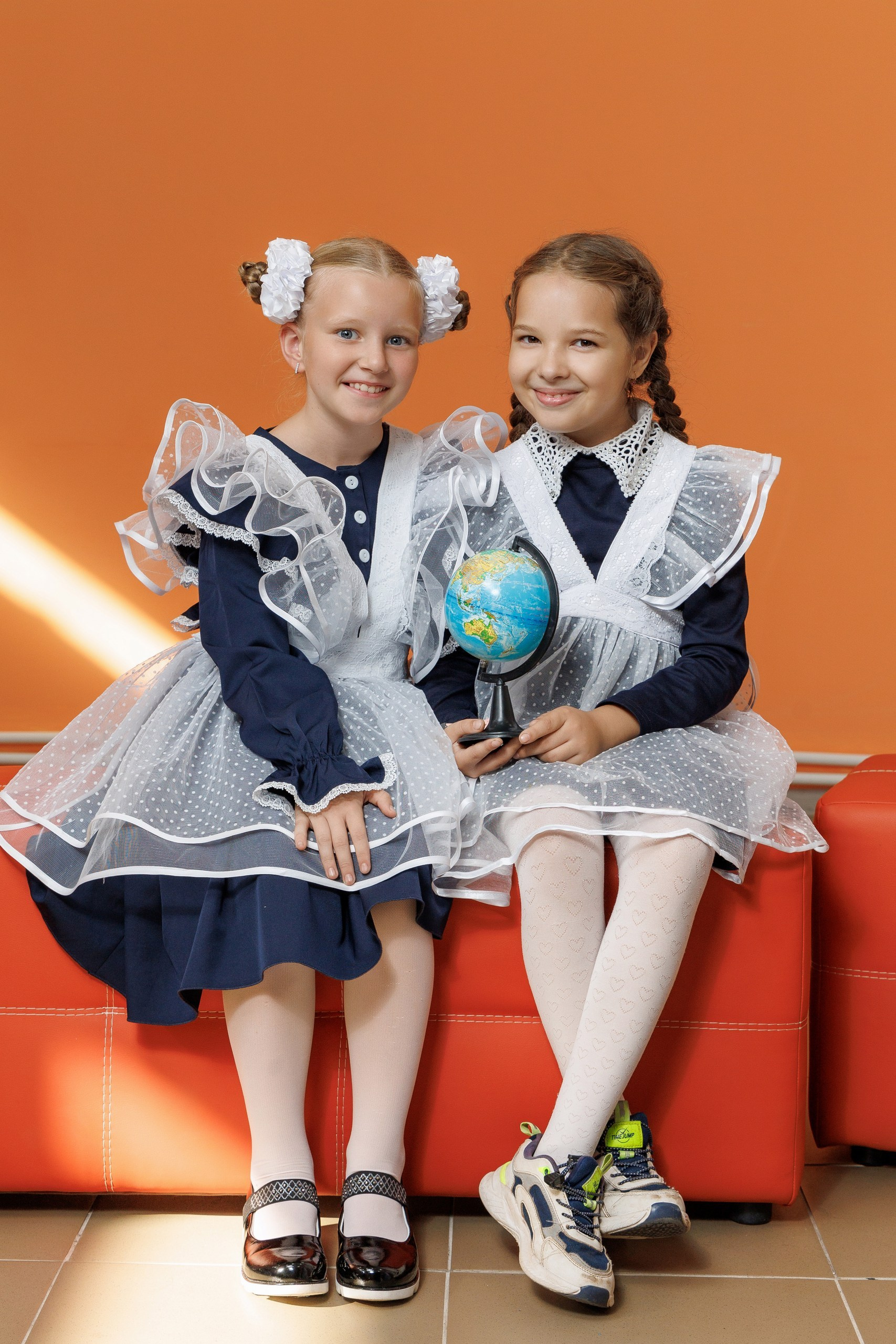 Выпускные альбомы. Akhmadeevmedia.ru