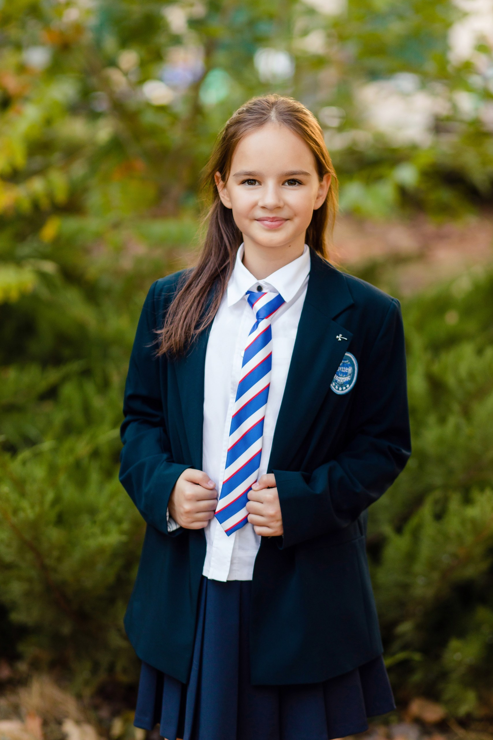 Портрет ученицы для выпускного альбома 4 класс Краснодар фотосессия