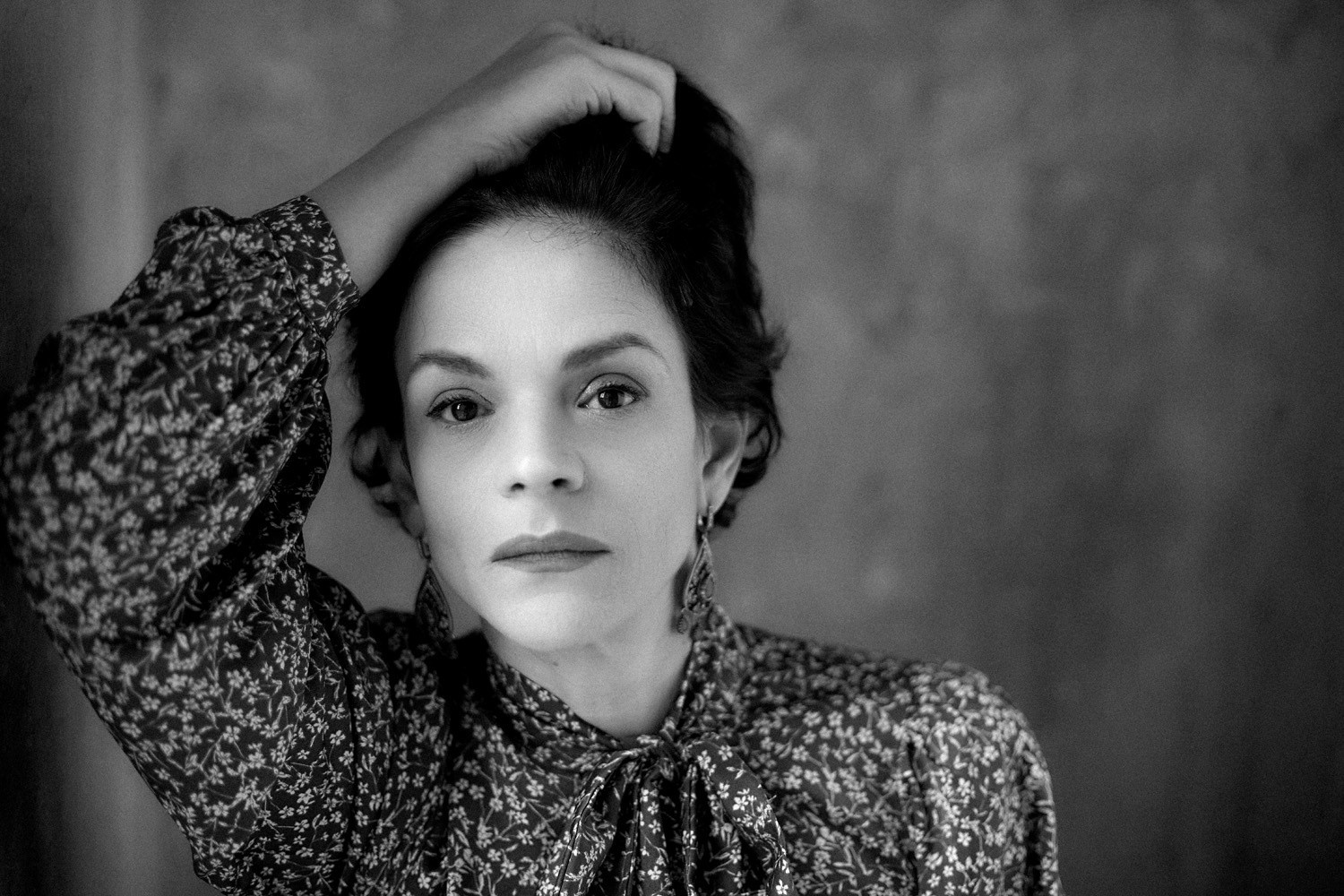 Женские фотосессии в студии и в городе: художественные, для соцсетей, сайтов знакомств. Фотограф Полина Завельская