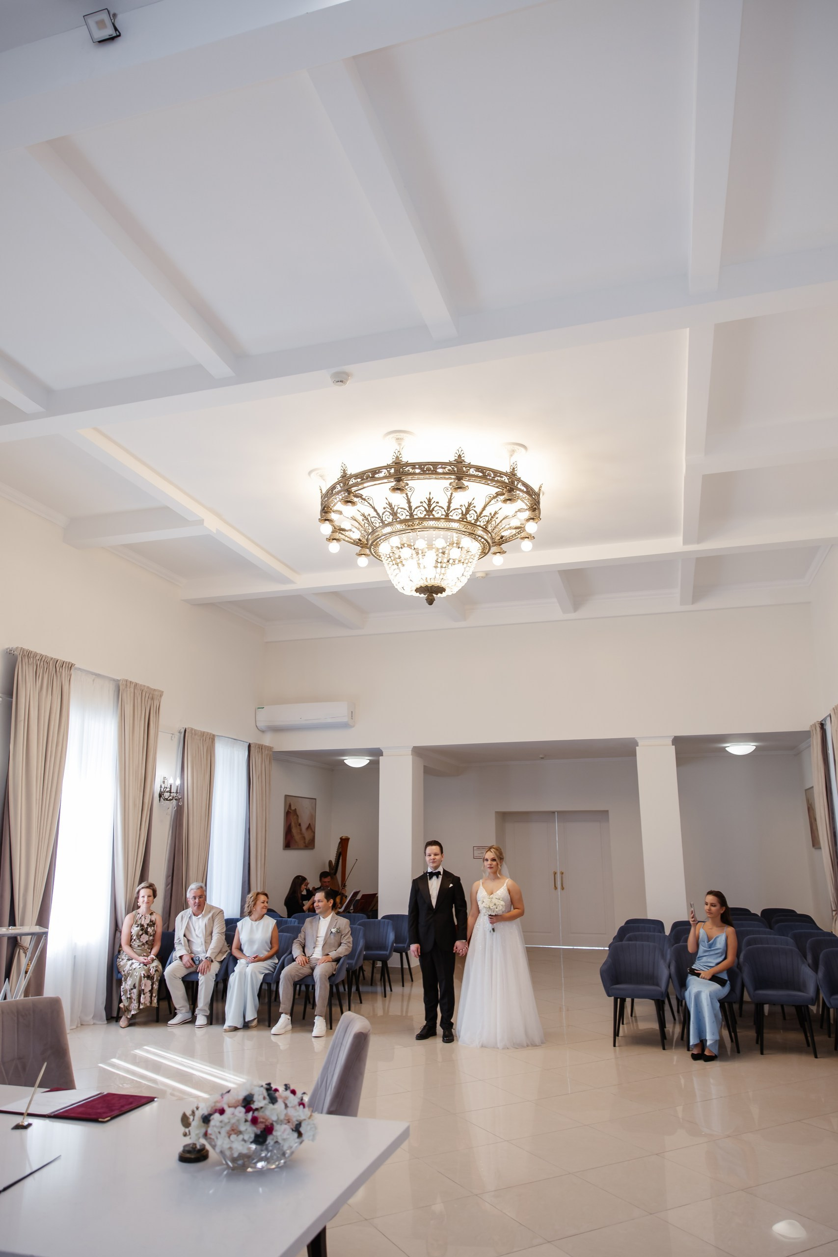 Свадьба до 100 тысяч рублей с гостями: реально ли? Полный гид по бюджетному торжеству. Фотограф, видеограф на свадьбу в Москве Никита Назаров