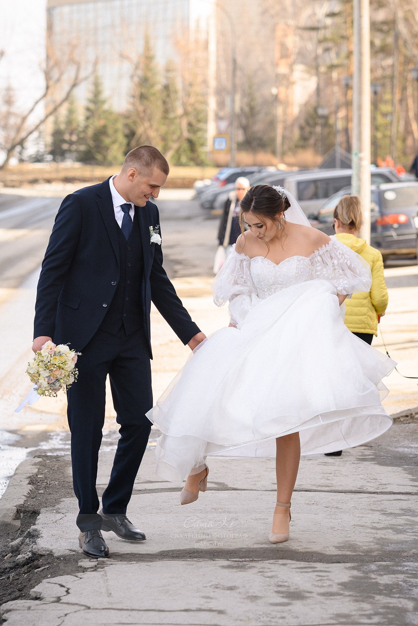Свадебная фотосессия С&А на Садовой, 19. Свадебный, семейный и event фотограф в Новосибирске и Новосибирской области Саша Кё