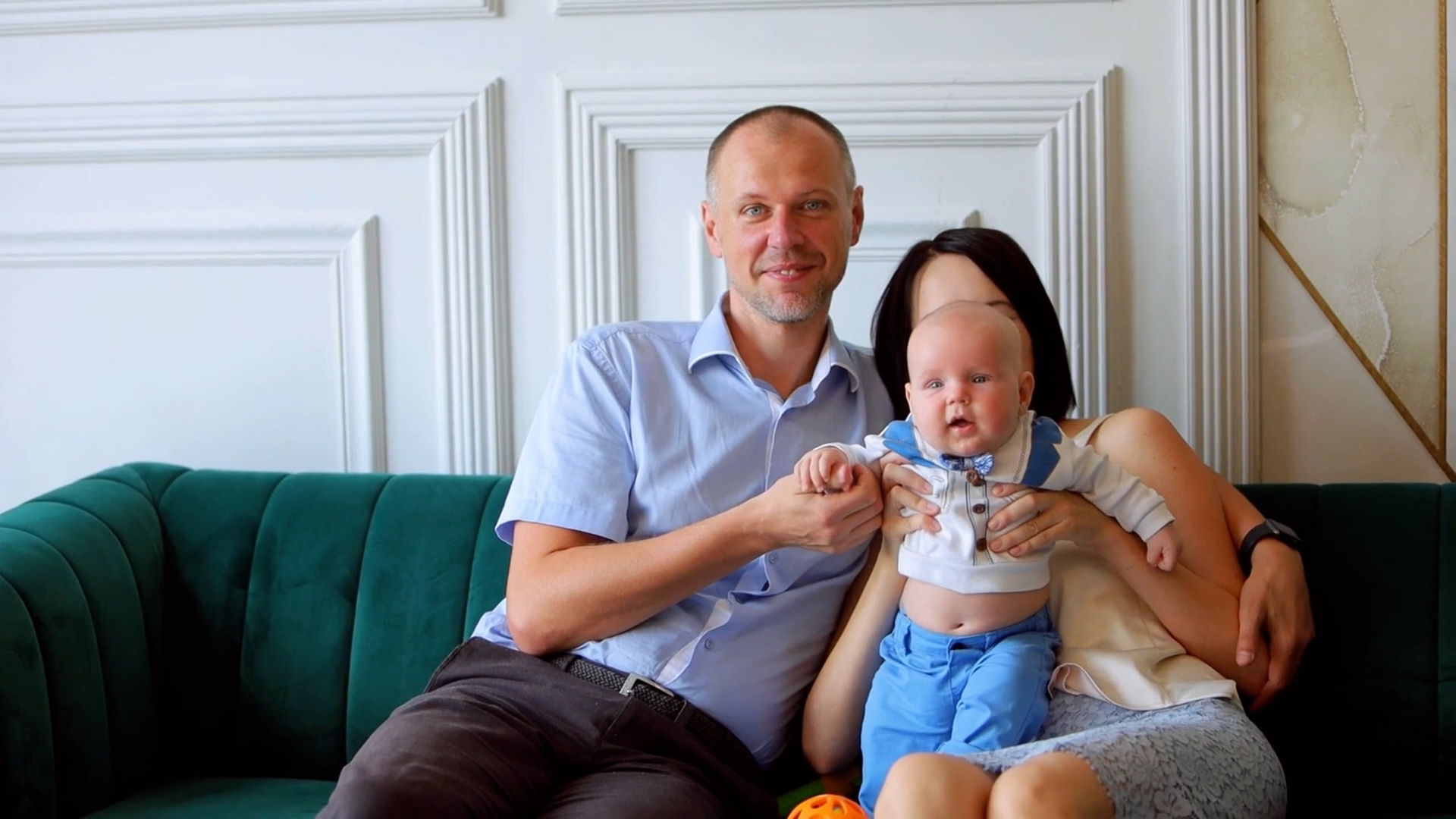 Студийная семейная фотосессия. Профессиональная фото и видеосъемка. Москва