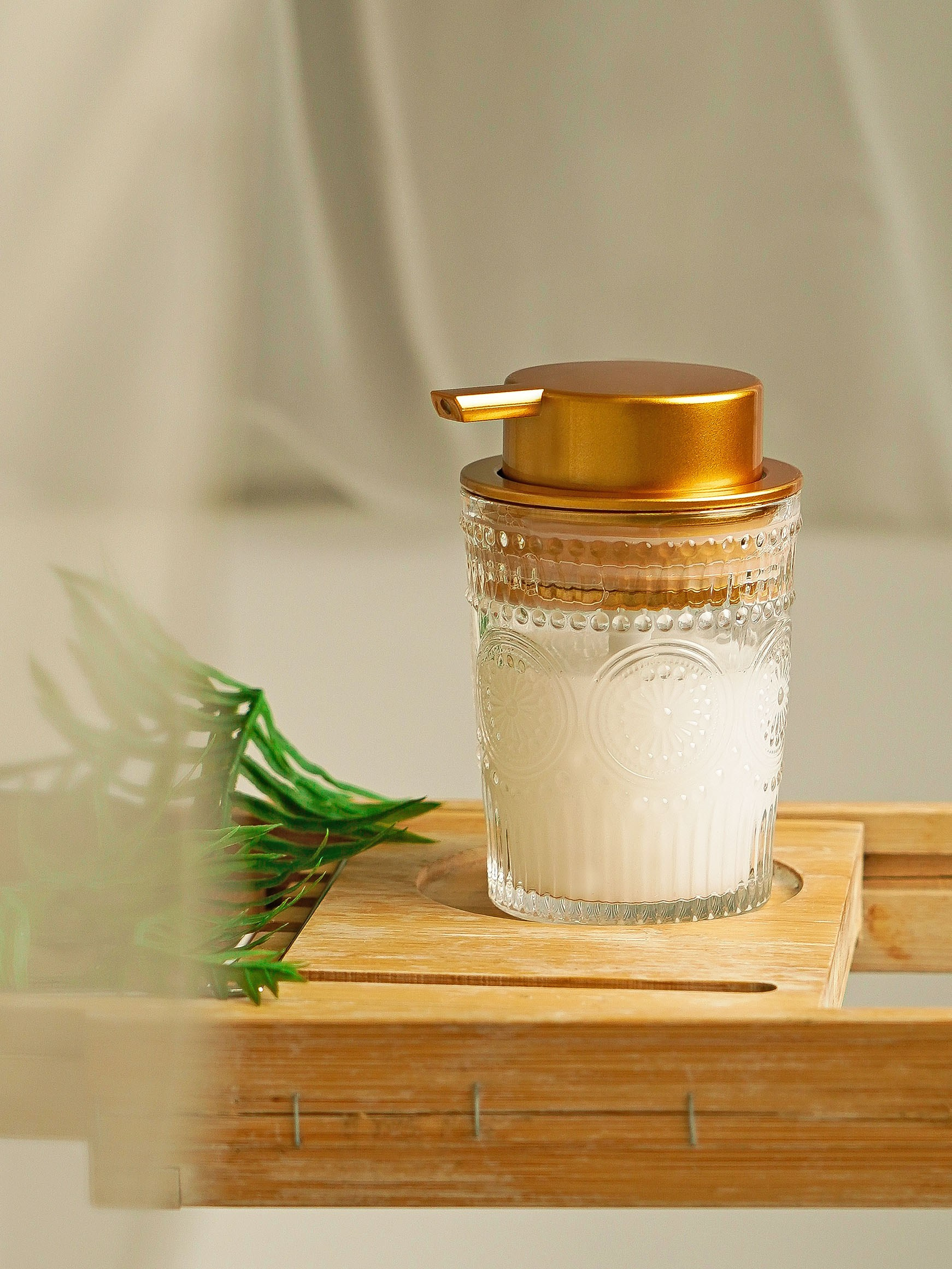 Дозатор для жидкого мыла