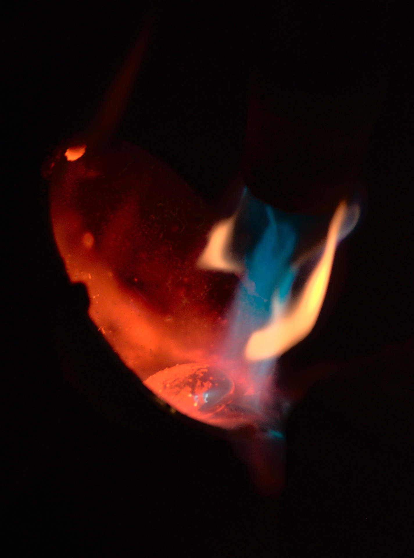 Жидкое плавленное серебро, изготовления украшений. Новосибирск.