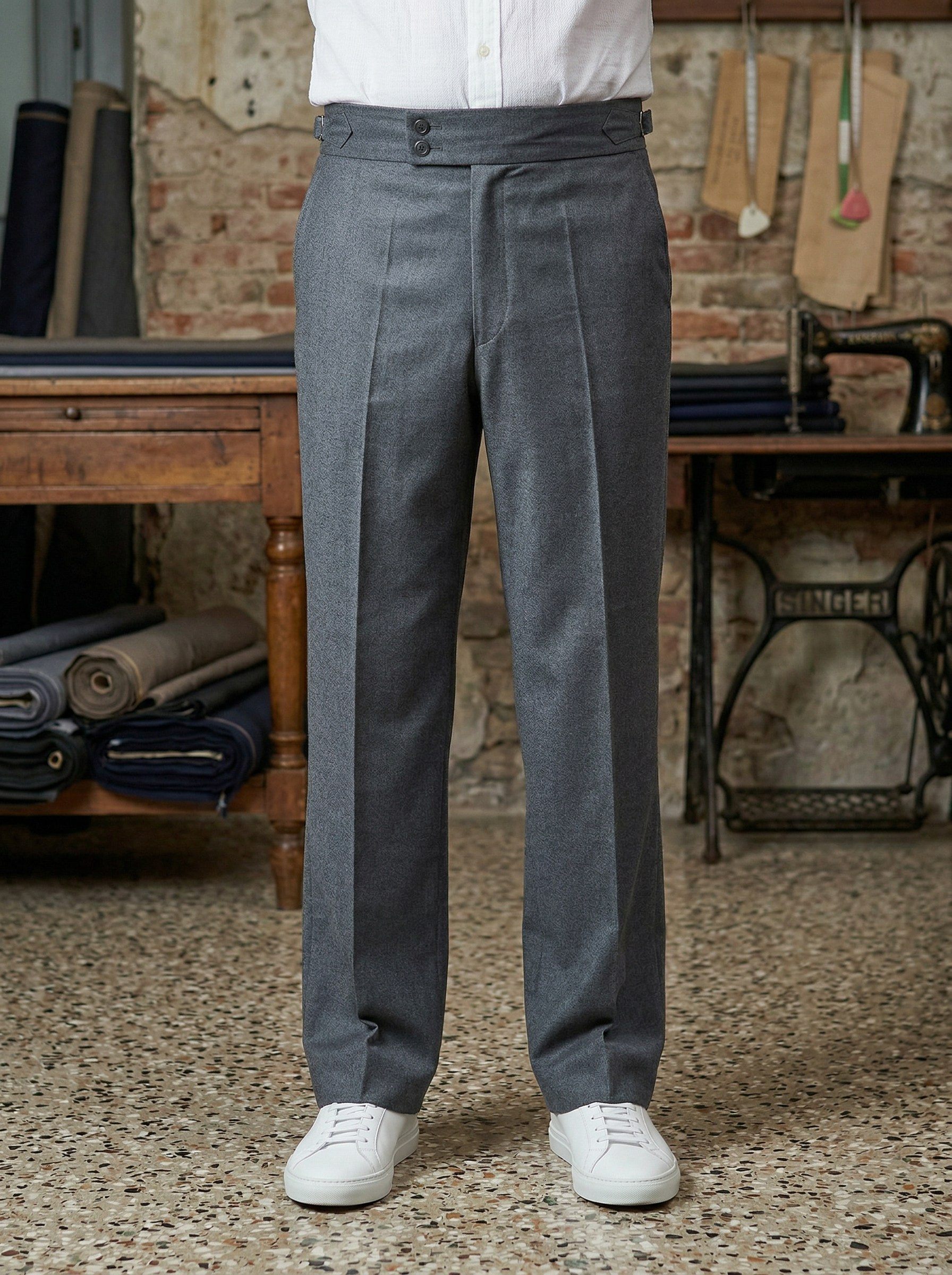 Генерация фото в интерьере для серых шерстяных брюк