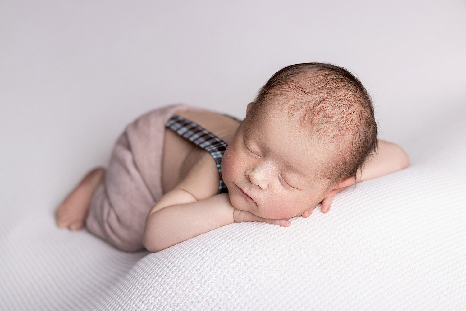 Фотограф новорождённых и малышей до года в Москве и Московской области