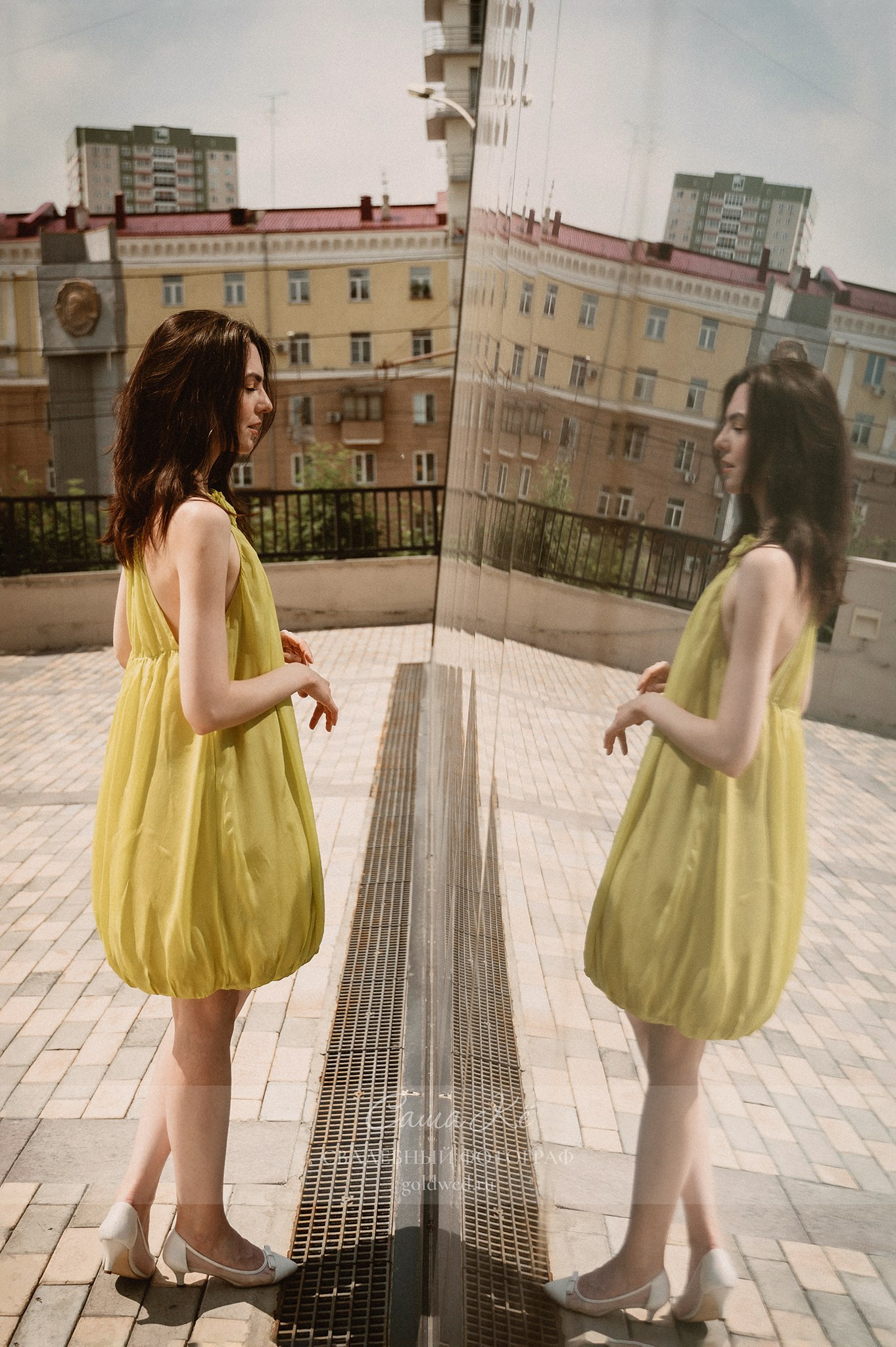 Нежная прогулка и fashion кадры, стильная фотосессия, девушка модель, эмоции, романтика, фотограф Новосибирск Саша Кё.