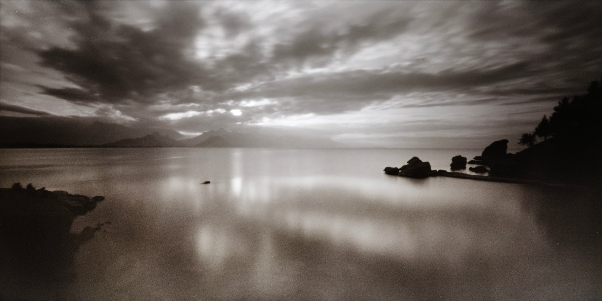 Pinhole. Vasiliy Riabovol — Fine Art Photographer | Time, Space, and Silence