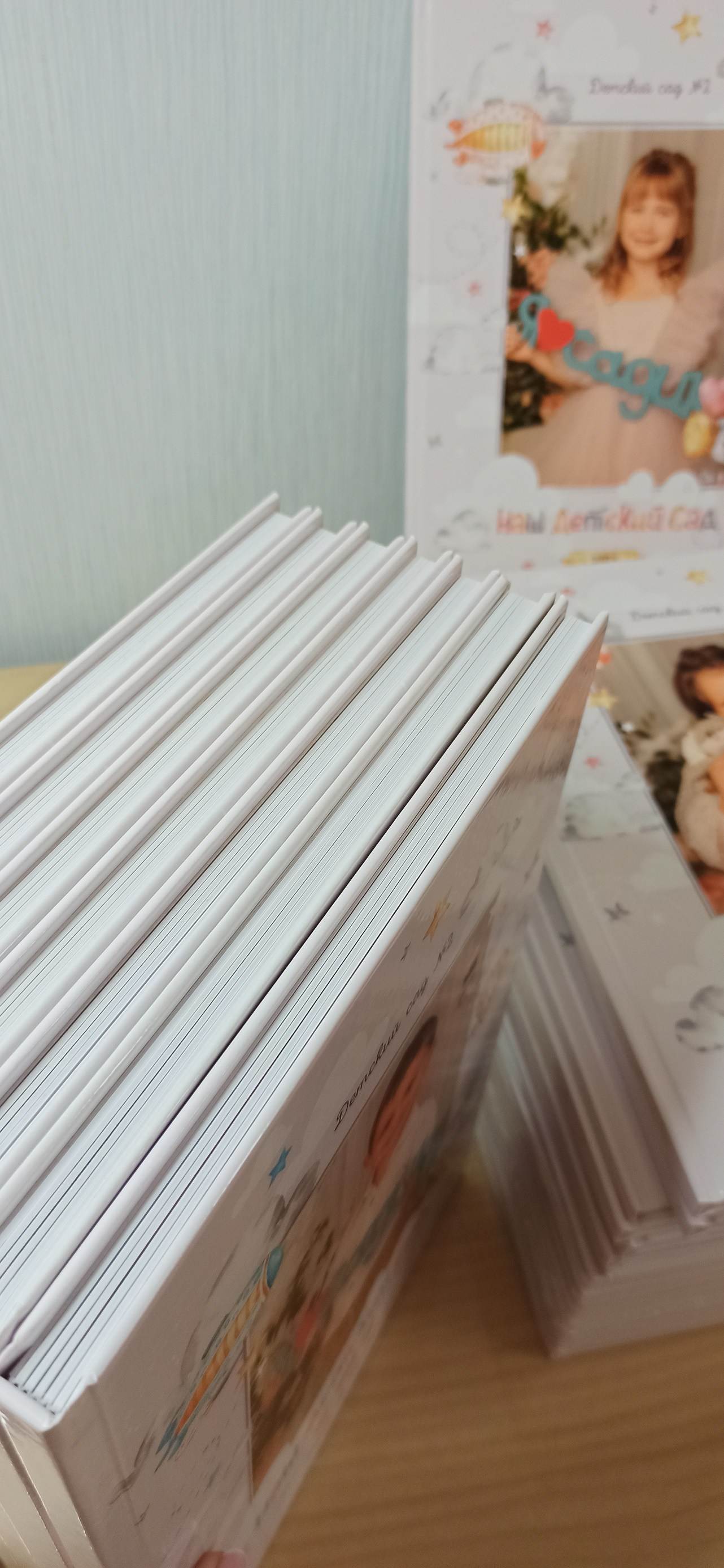 Выпускные альбомы Старый Оскол детский сад. Стильные выпускные альбомы в Старом Осколе. Свадебные фотокниги