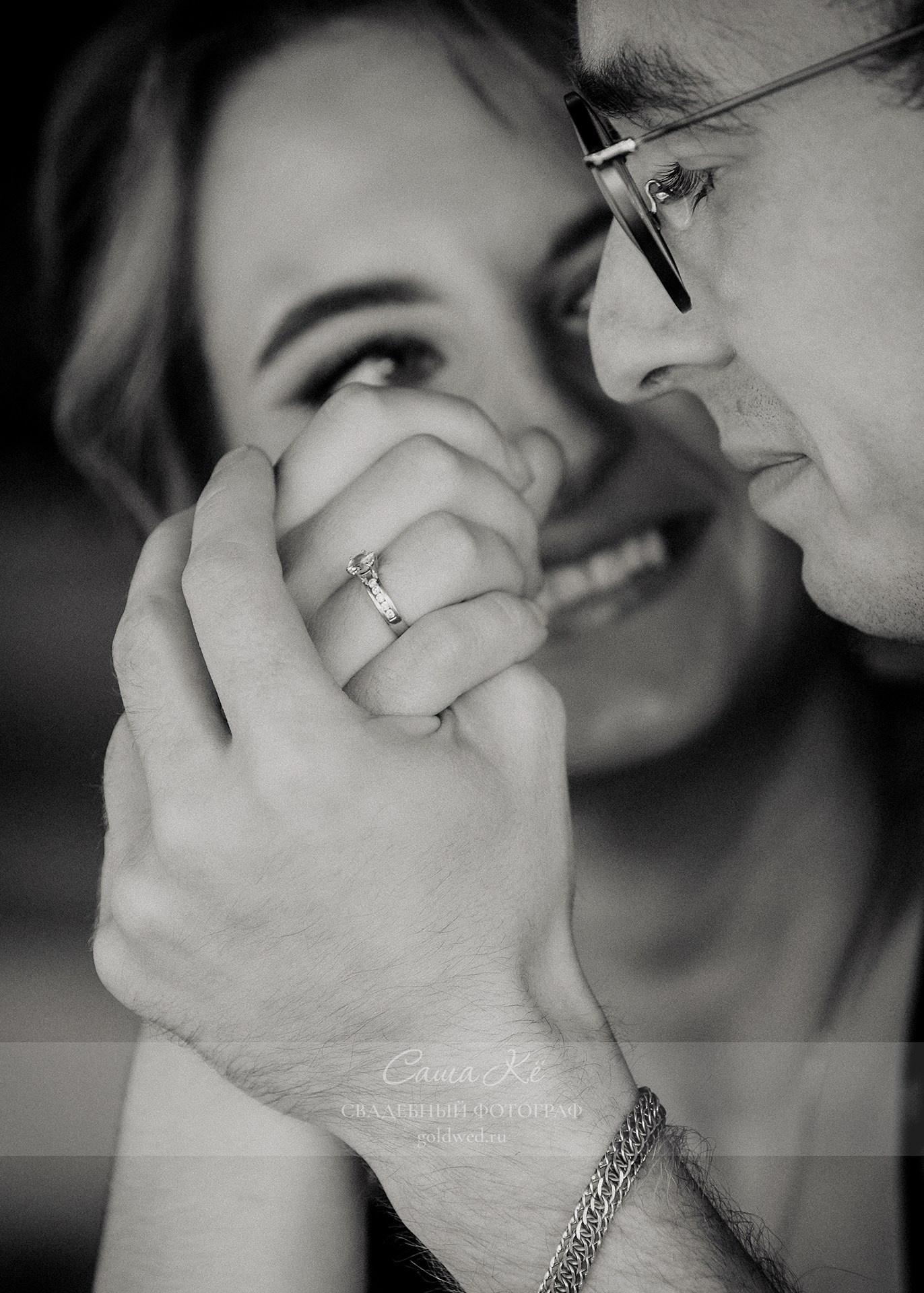 Профессиональная предсвадебная фотосессия в Новосибирске — любовь, нежность и романтика от Саши Кё. Свадебный, семейный и event фотограф в Новосибирске и Новосибирской области Саша Кё