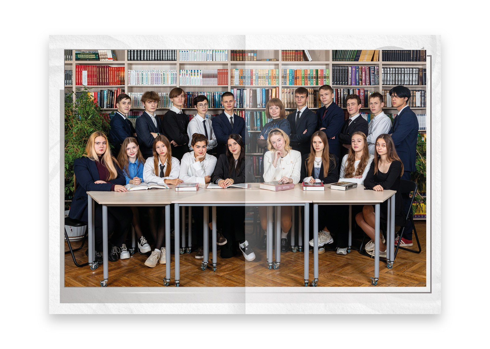 Стандарт. Выпускные альбомы. Школьный и детский фотограф в Гатчине