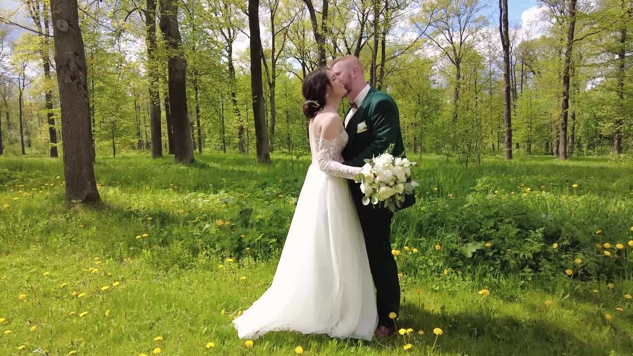 Свадебные клипы, фильмы. Свадебный фотограф Игорь Брундасов 8PHOTO на свадьбу венчание загс СПб