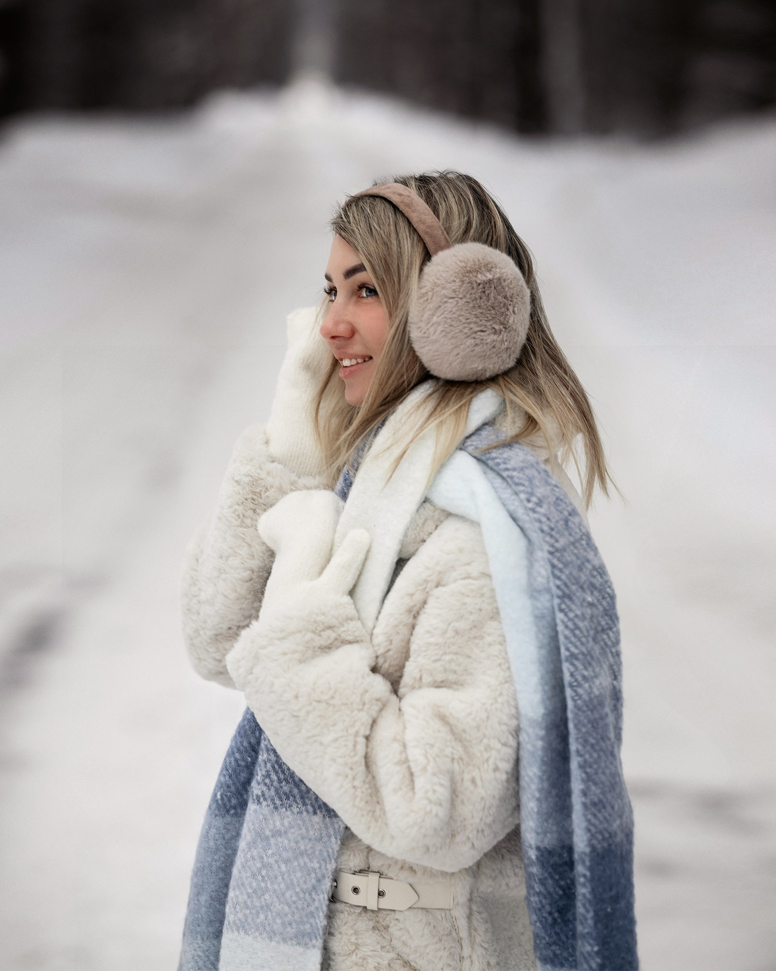 Зимний контент в лесу. Женский и семейный фотограф в Москве Виктория