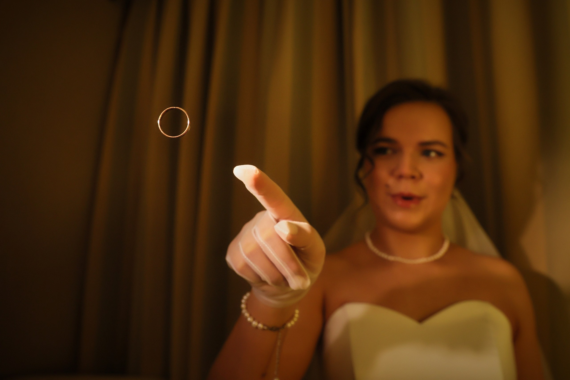 Свадебная фотосессия в Самаре. Свадебный фильм Самара. Свадьба по ключ, это как?. Свадебный видеограф и свадебный фотограф в Самаре Олег Слеб