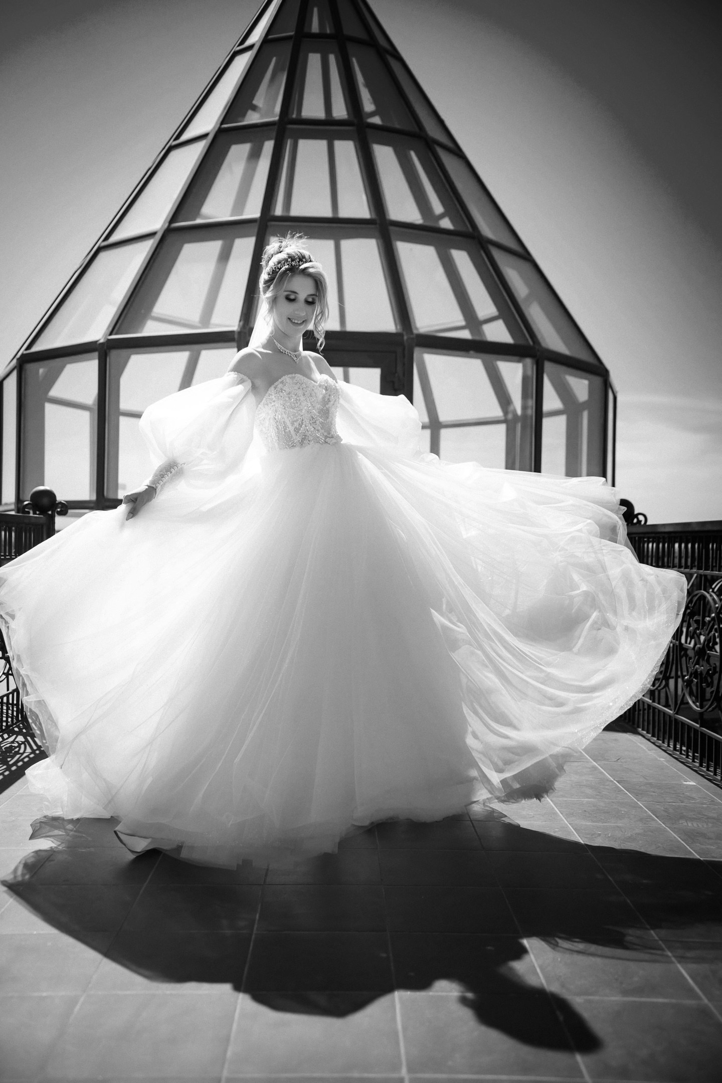 Свадебная съемка. Фотография жениха и невесты. Полный свадебный день. Профессиональный фотограф и видеограф в Оренбурге. Образ невесты.