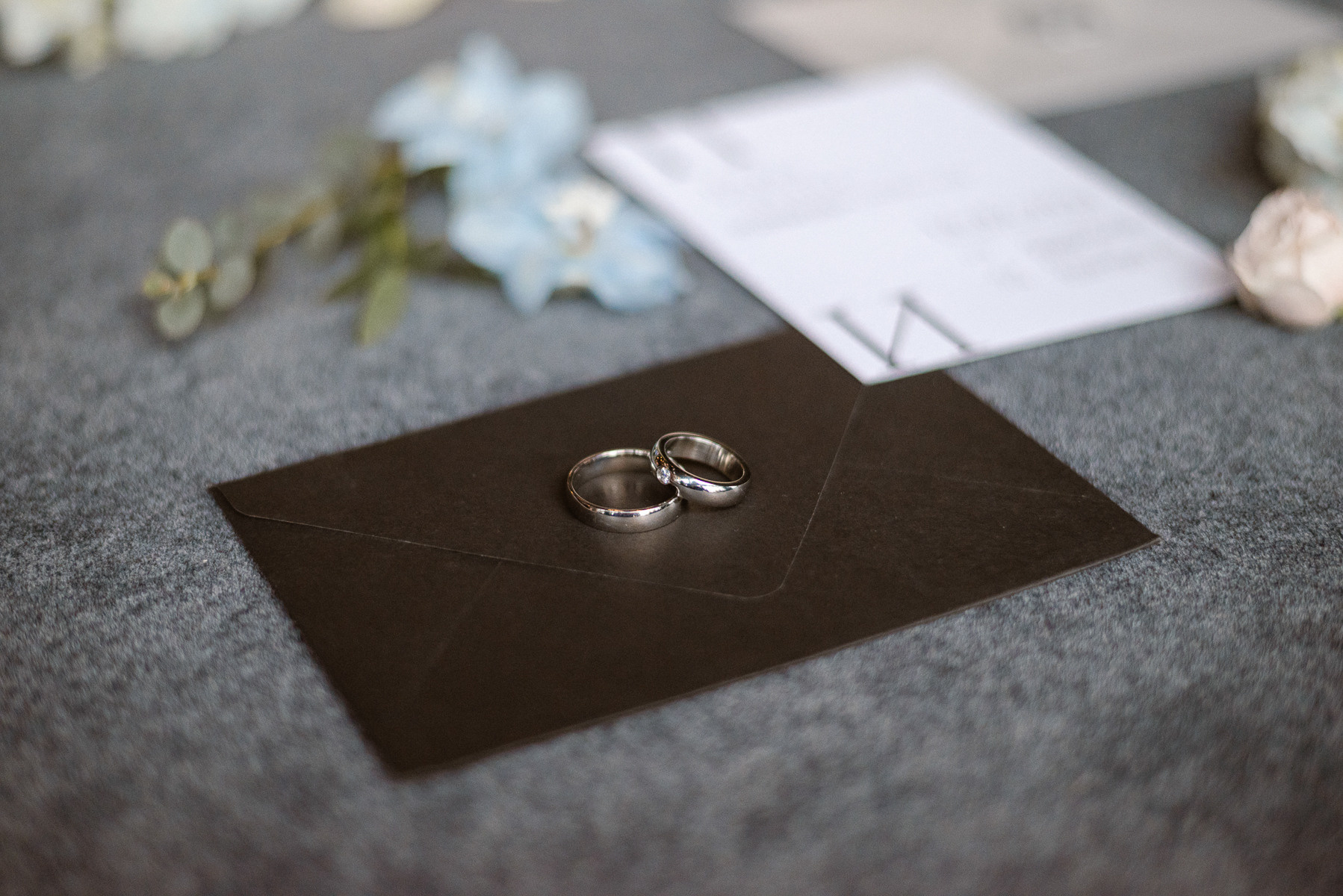 Контакты свадебного салона-ателье Бонжур в Минске. Свадебный салон-ателье Бонжур в Минске Bonjour