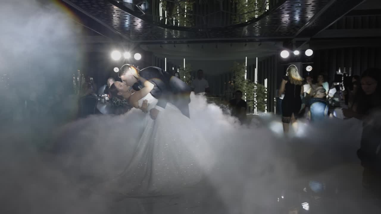 Свадьбы. Свадебный фотограф и видеограф Когай Дмитрий и Юлия