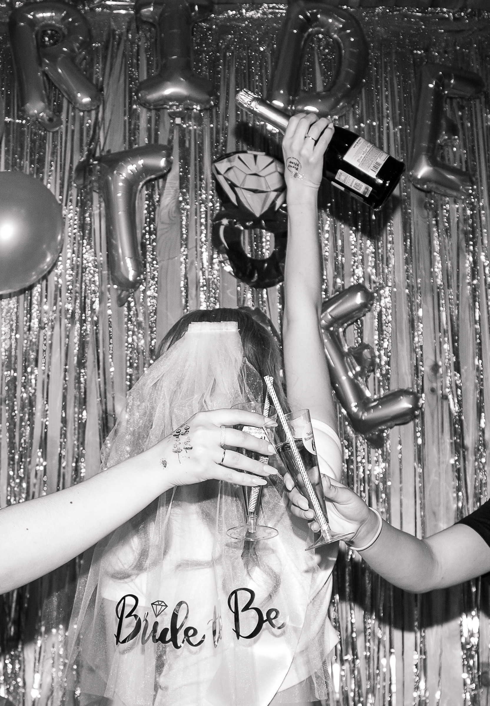 Девчёнки веселятся