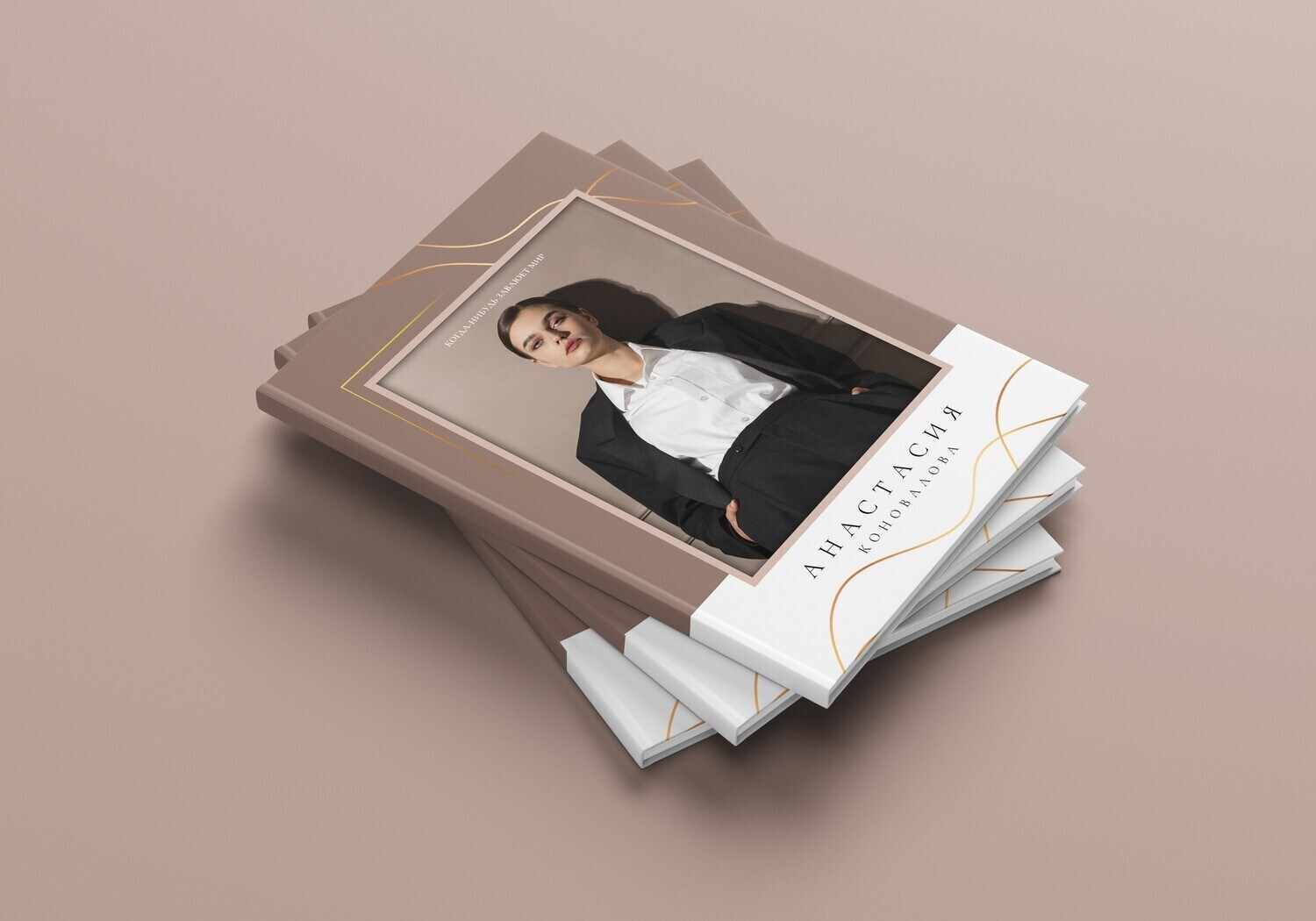 Medlori Выпускные альбомы для 9 и 11 классов. Medlori fotobook Выпускные альбомы в Липецке Лариса Медведева