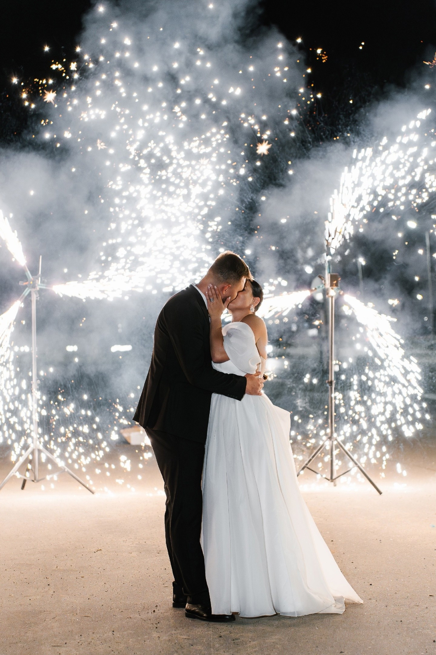 Огненно-пиротехническое шоу, салюты, пиротехника на ваш праздник!