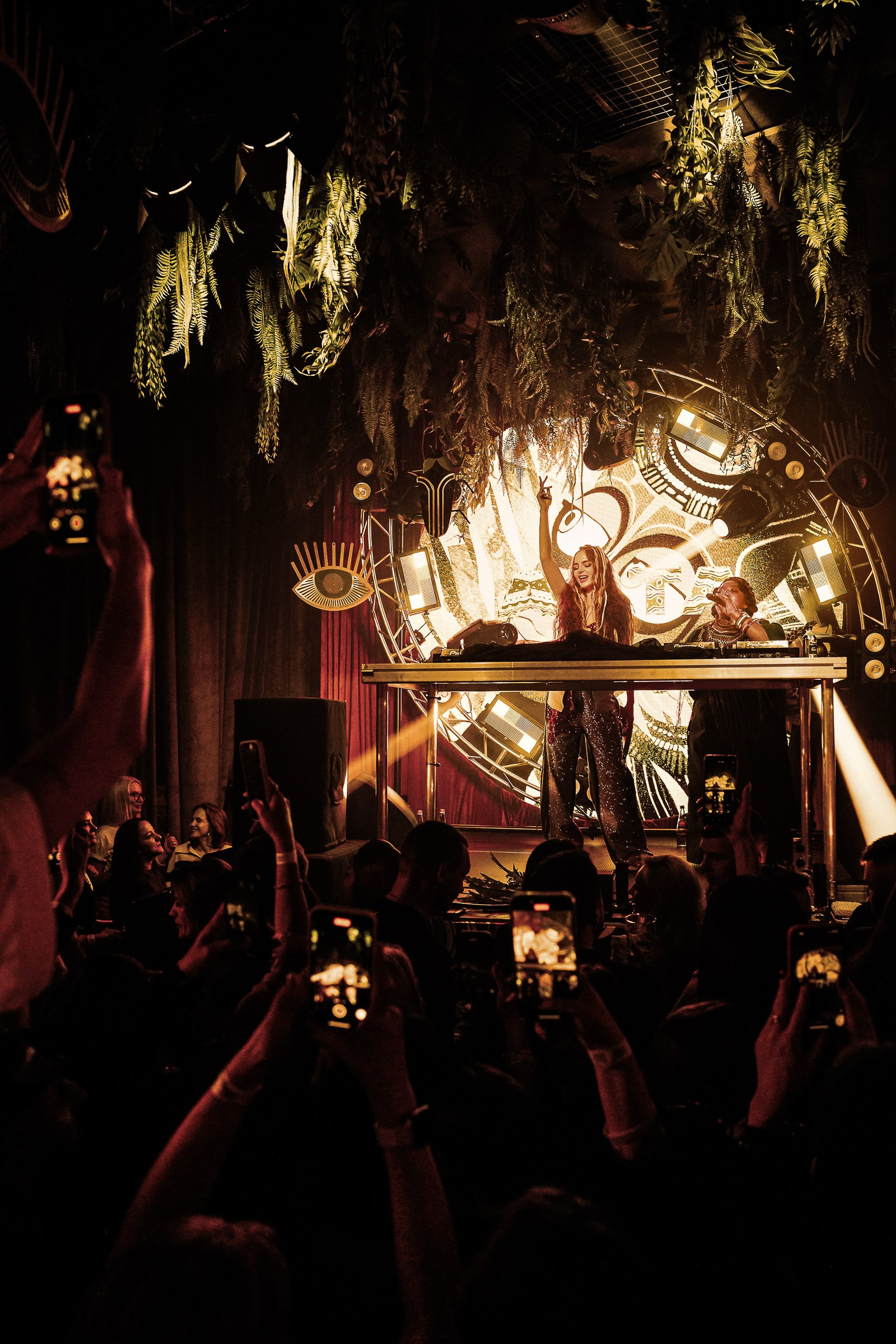 Фотограф на вечеринку спб. VERSLIBRE | Свадебный и репортажный фотограф в Санкт-Петербурге, Москве, и Поволжье