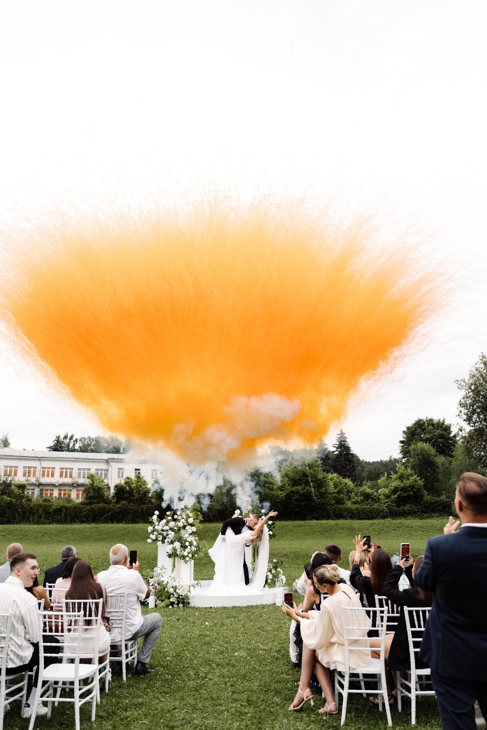 Анонсы со съемок. Первые серии фотографий со свадеб