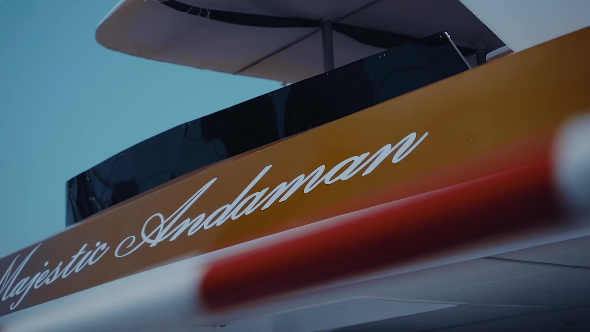 Video. Professional Wedding Photography, Portraits, and Studio Photoshoots in Phuket