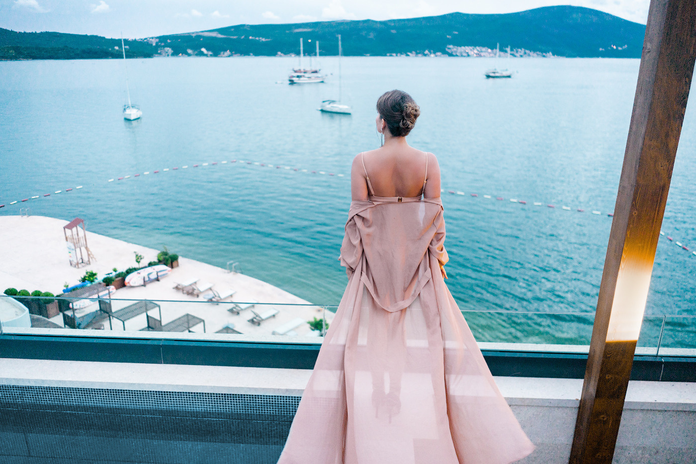  Фотосессия в отеле от Алеси Энберт