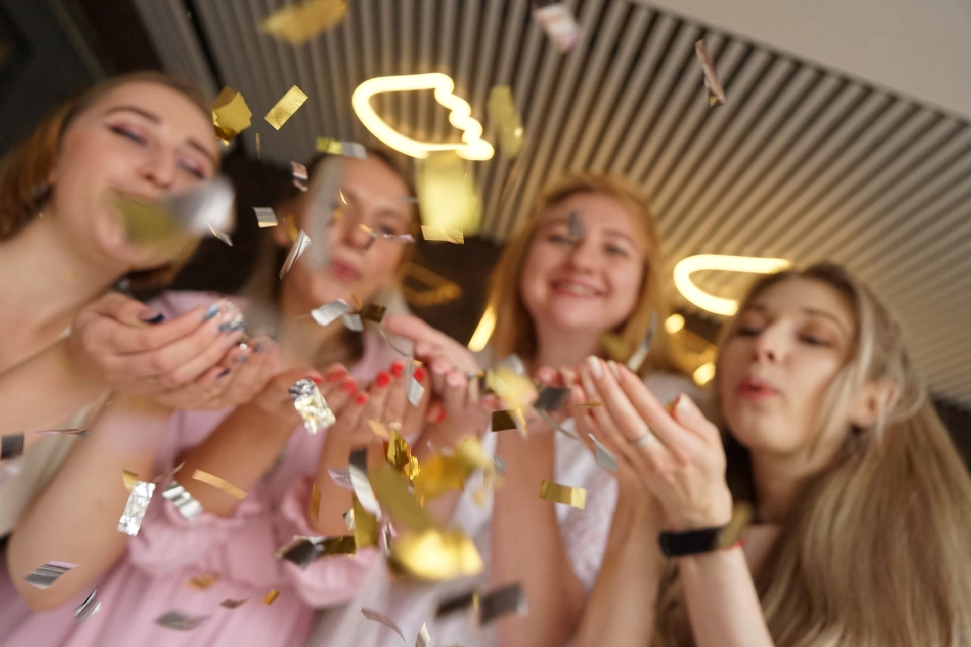 Фотограф love-story и камерных свадеб в Тюмени Тата Шишкина