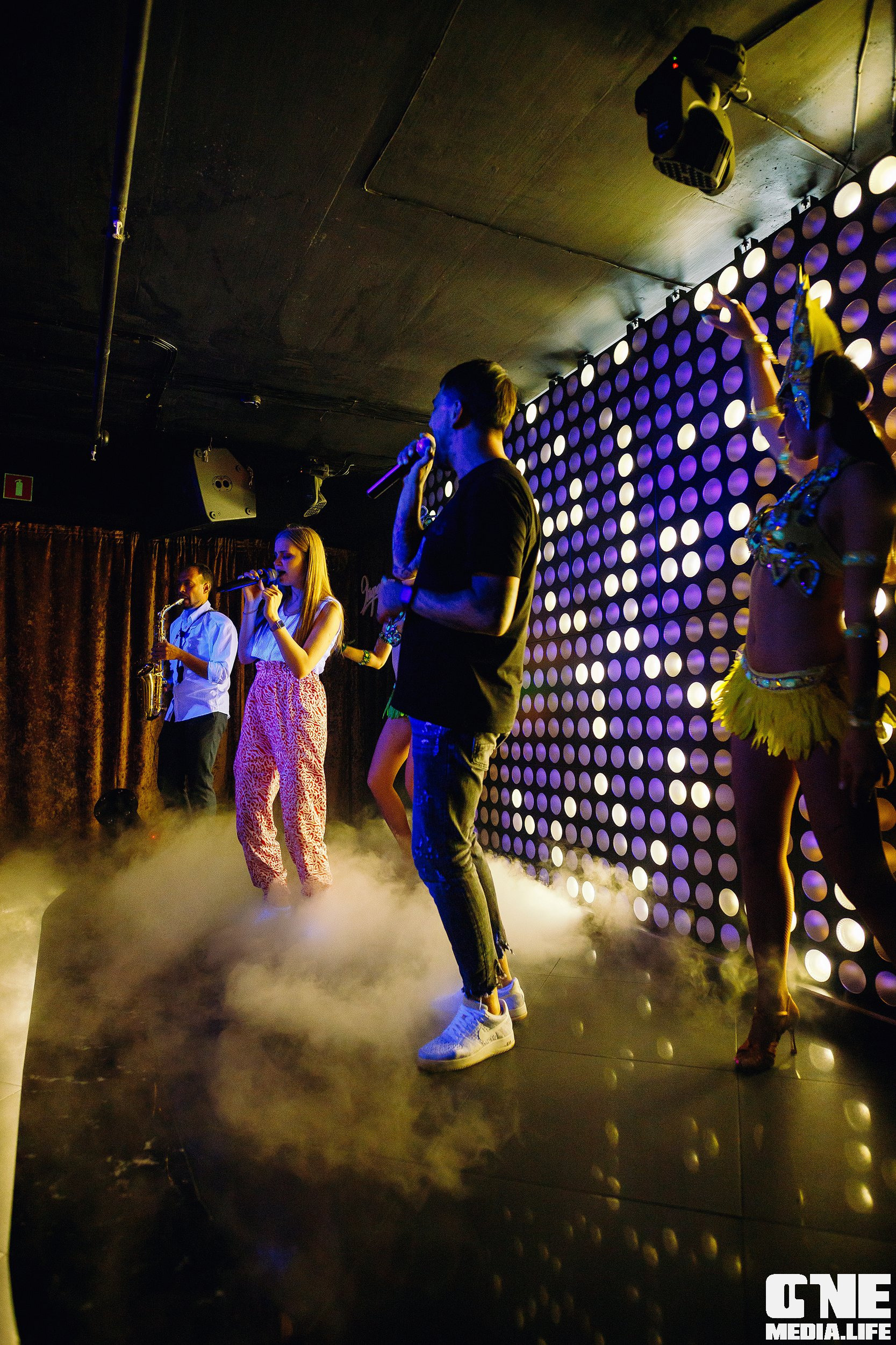 Фоторепортаж из караоке-клуба Эйфория. One Media Life: фоторепортажи, фотоотчеты с мероприятий и заведений