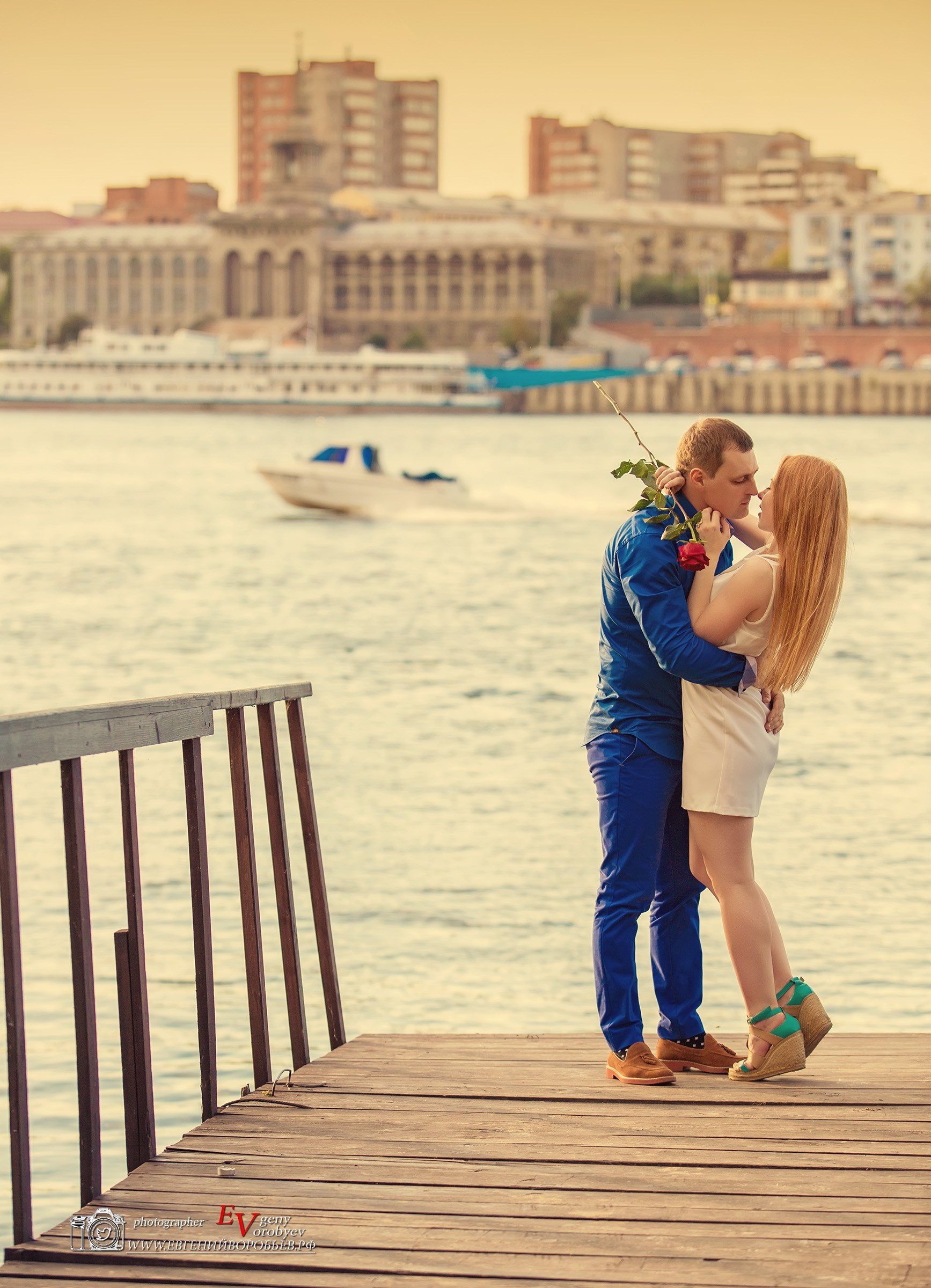 Цена стоимость описание фотосессий в Красноярске студийная свадебная семейная бизнес портрет индустриальная лавстори love story фотосъёмка