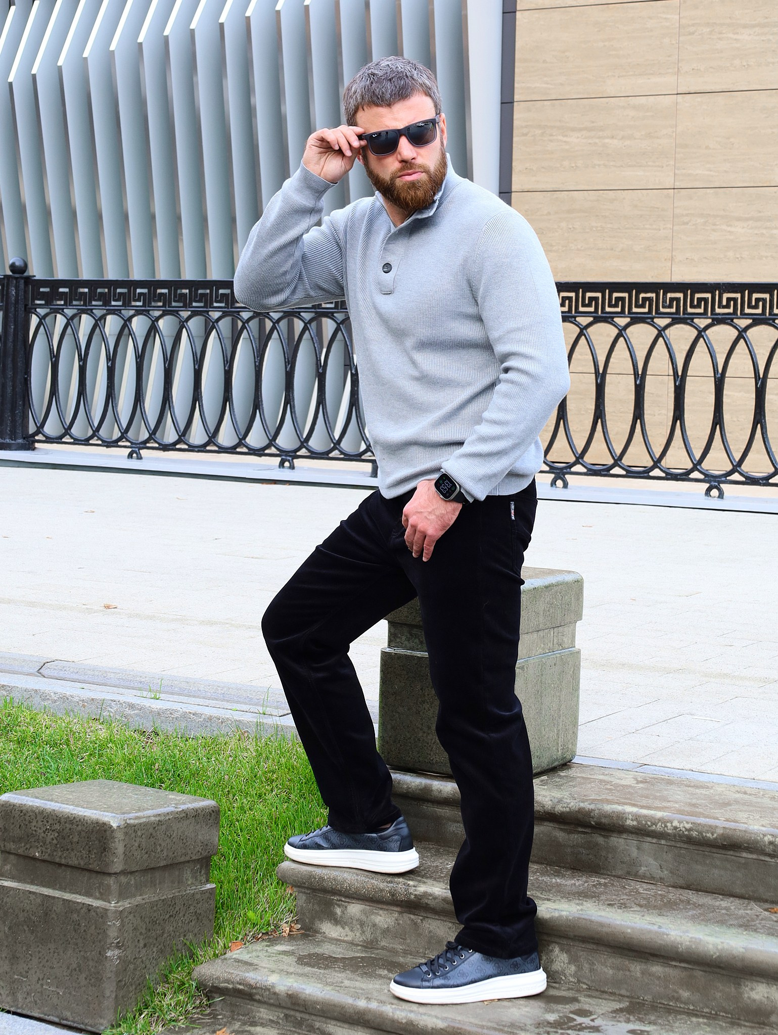 Профессиональная модельная съемка для каталога интернет-магазина.