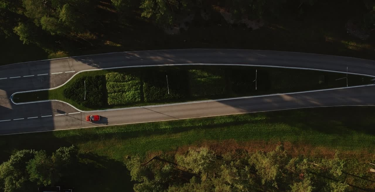 LOVE-STORY. Профессиональный видеограф Максим Мантюк | Видеосъемка по всему миру