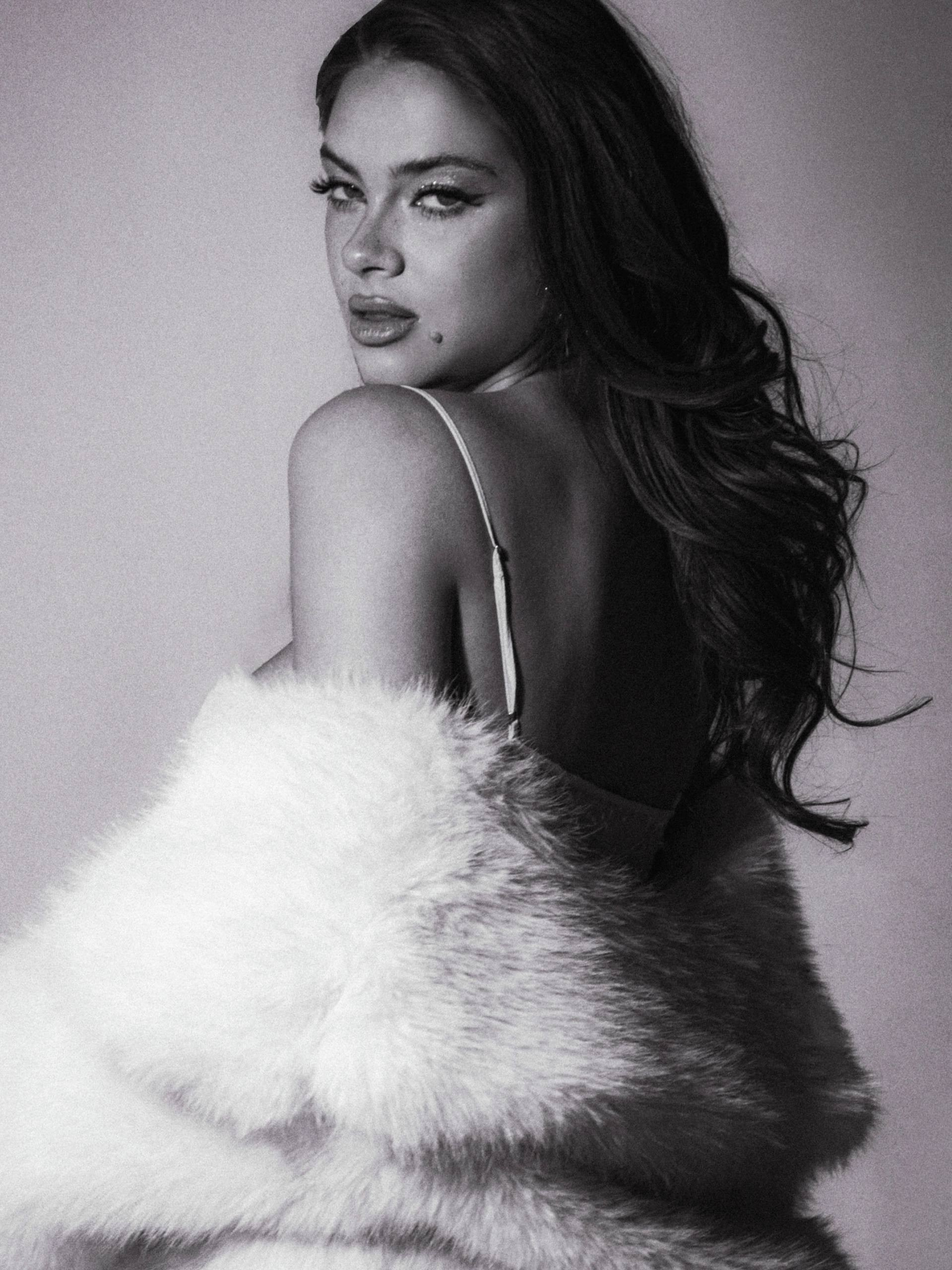 Условия. Женский фотограф Аня Фруктоза