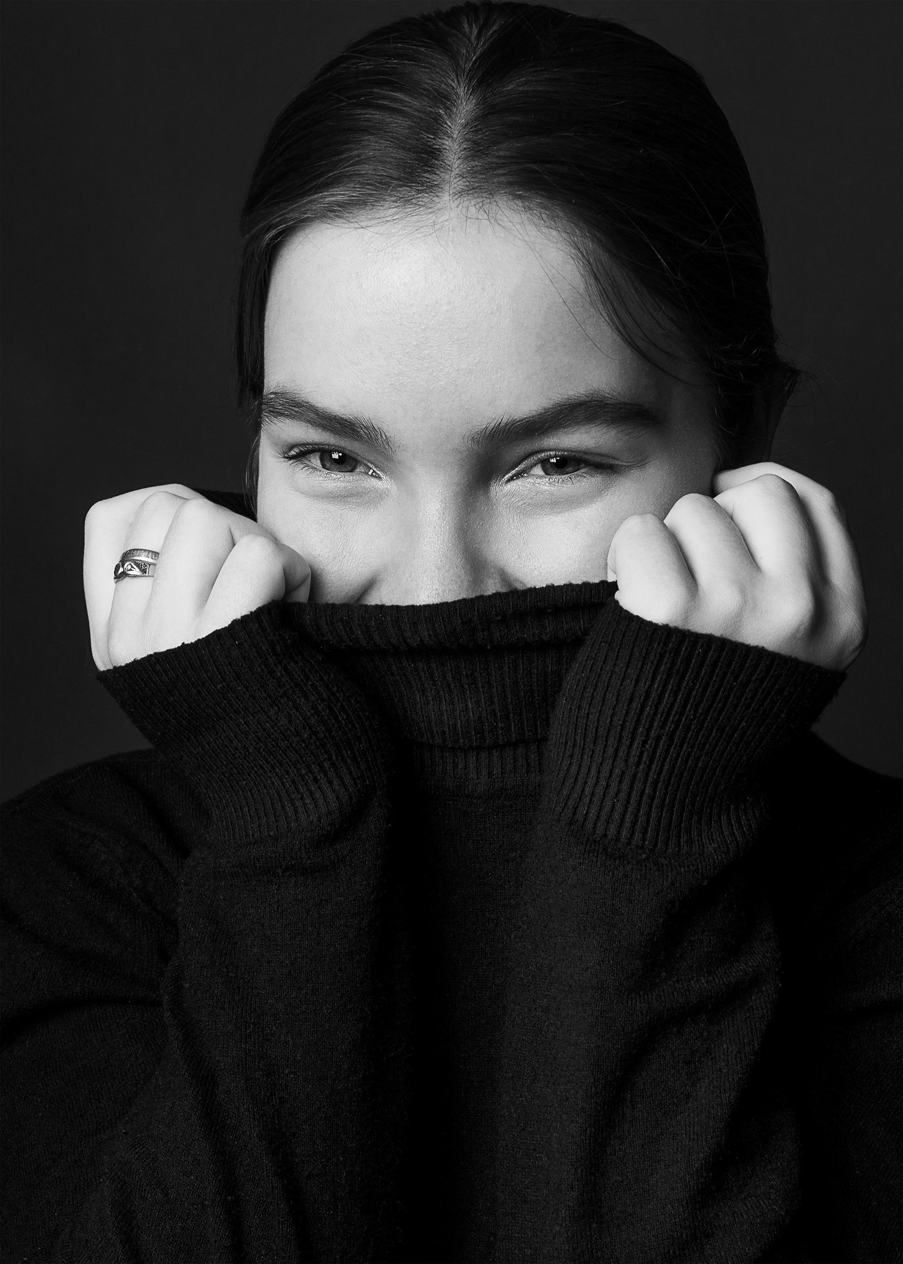 Портреты в черно-белом стиле в студии. Фотограф Зиновьев Илья, Москва