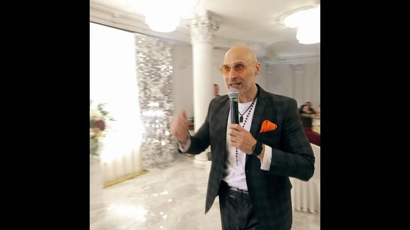 Программа на корпоратив. Ведущий на праздник в Москве / Денис Аганин