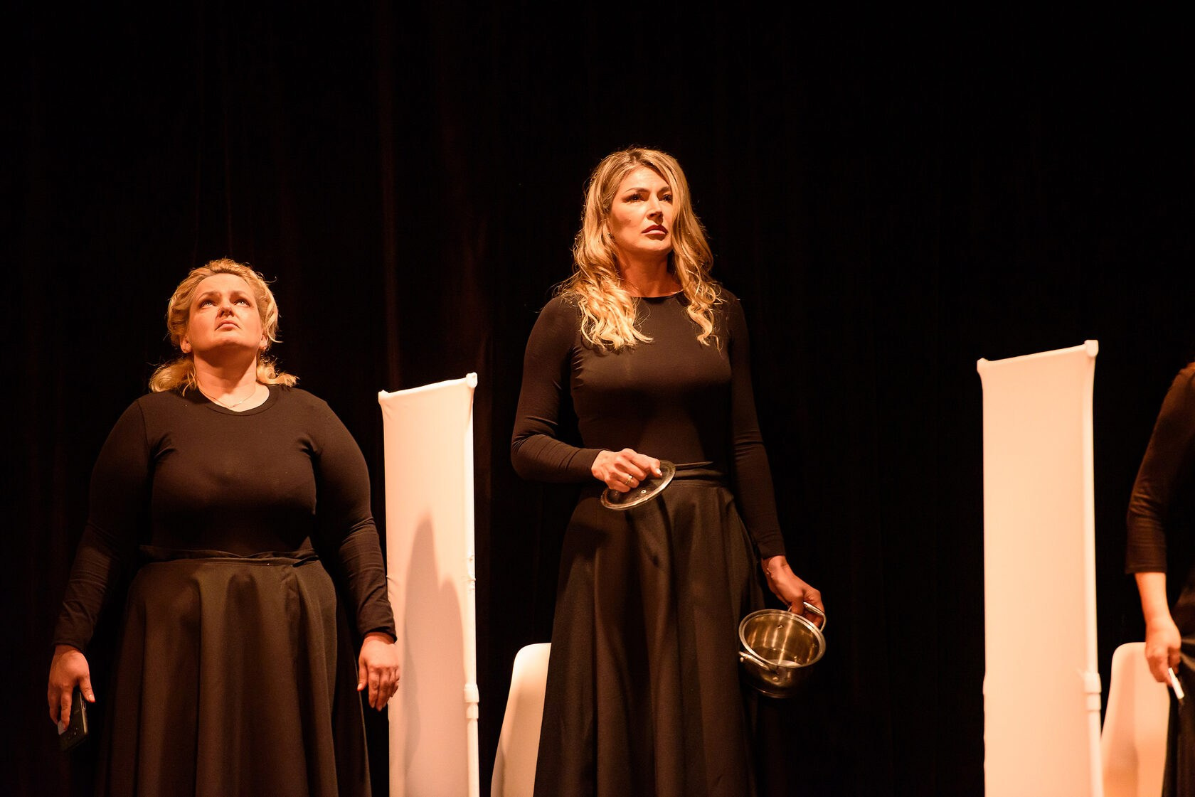 Жива Я?. ЖиваЯ — театр Ксении Сосновских